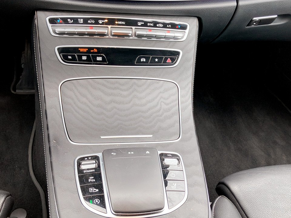 Mercedes-Benz E 220 d T Aut. | Bild 15 von 29