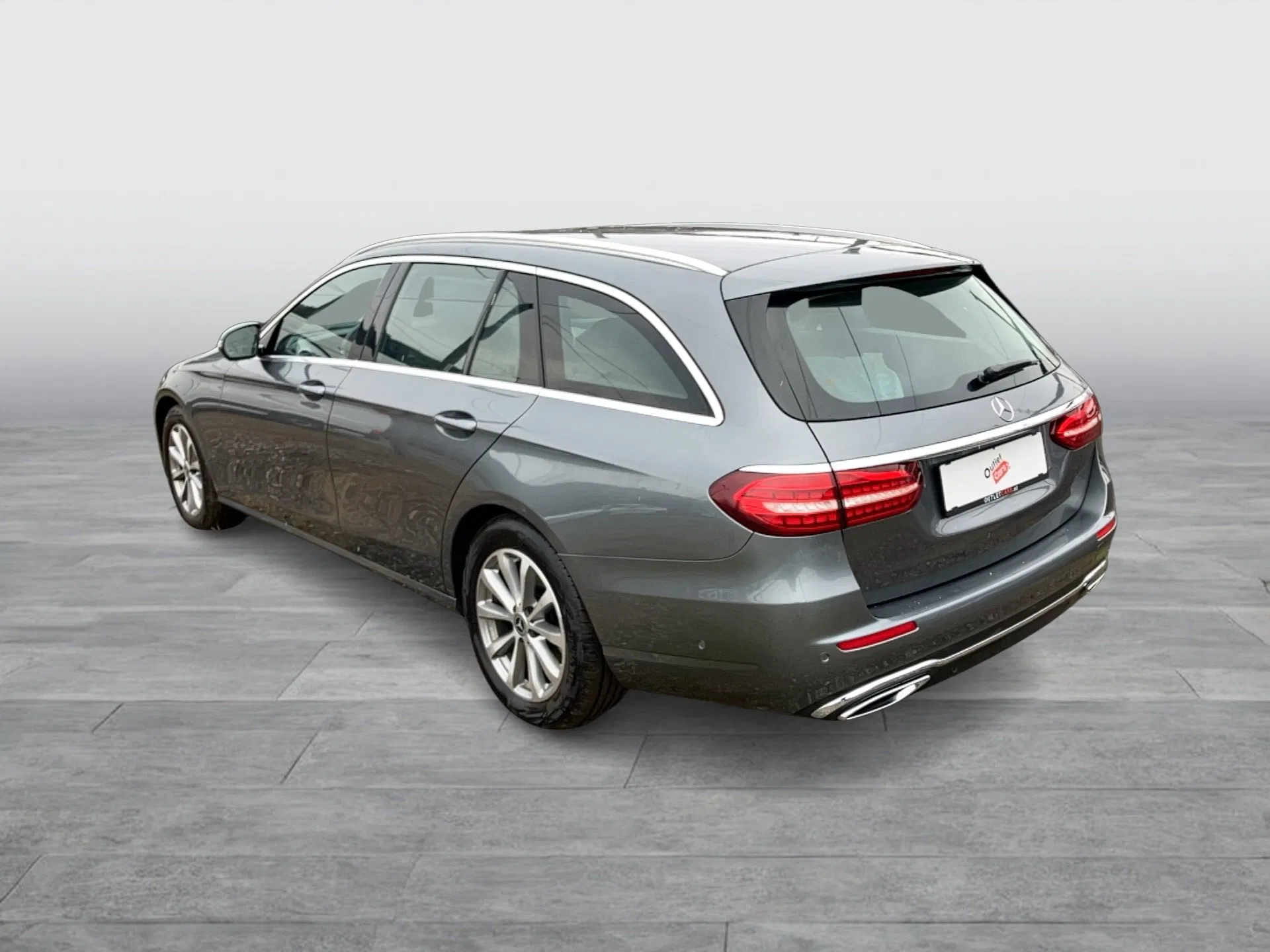 Mercedes-Benz E 220 d T 4MATIC Aut. | Bild 6 von 31