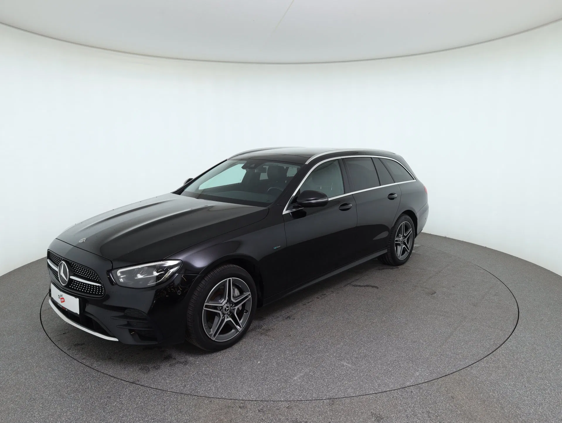 Mercedes-Benz E 300 de PHEV 4Matic Aut. | Bild 1 von 29