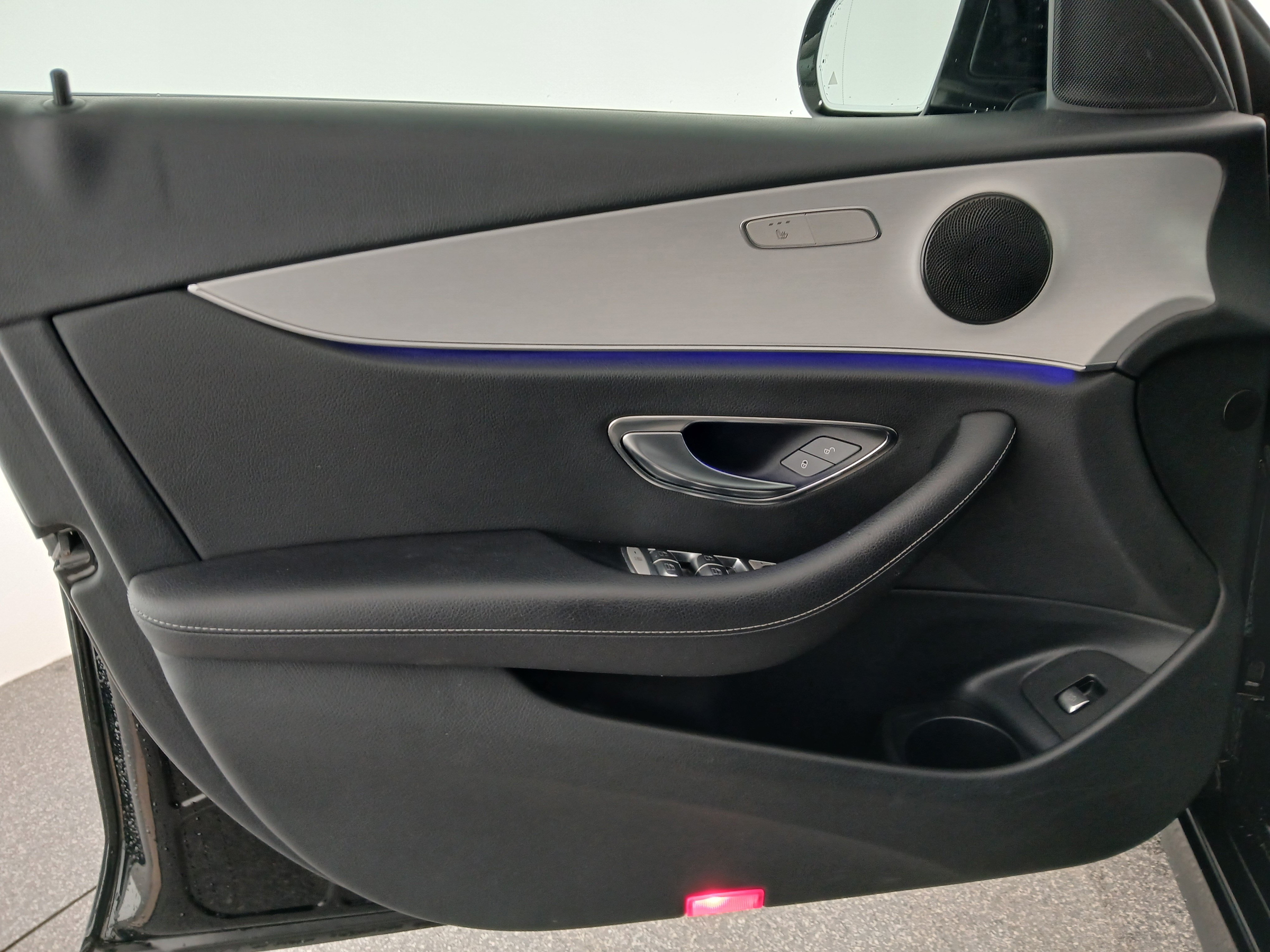 Mercedes-Benz E 300 de PHEV 4Matic Aut. | Bild 10 von 29