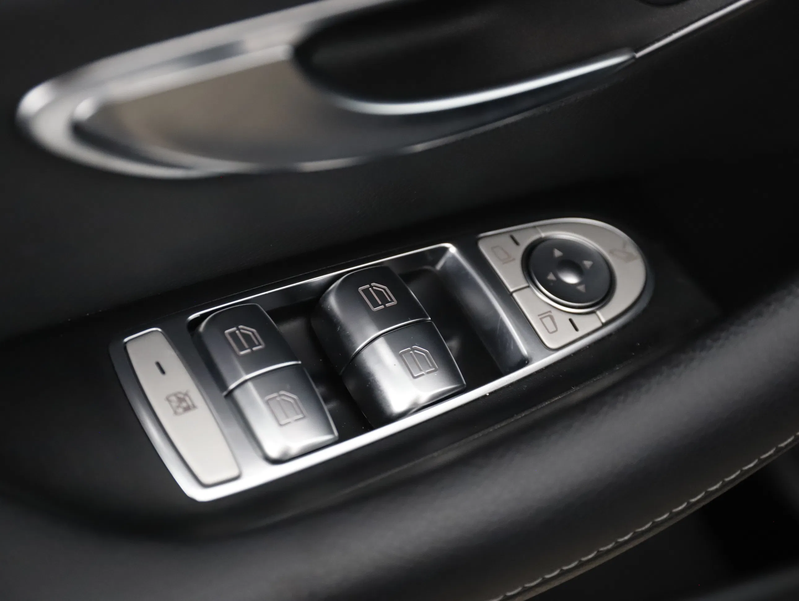 Mercedes-Benz E 300 de PHEV T 4Matic Aut. | Bild 12 von 31