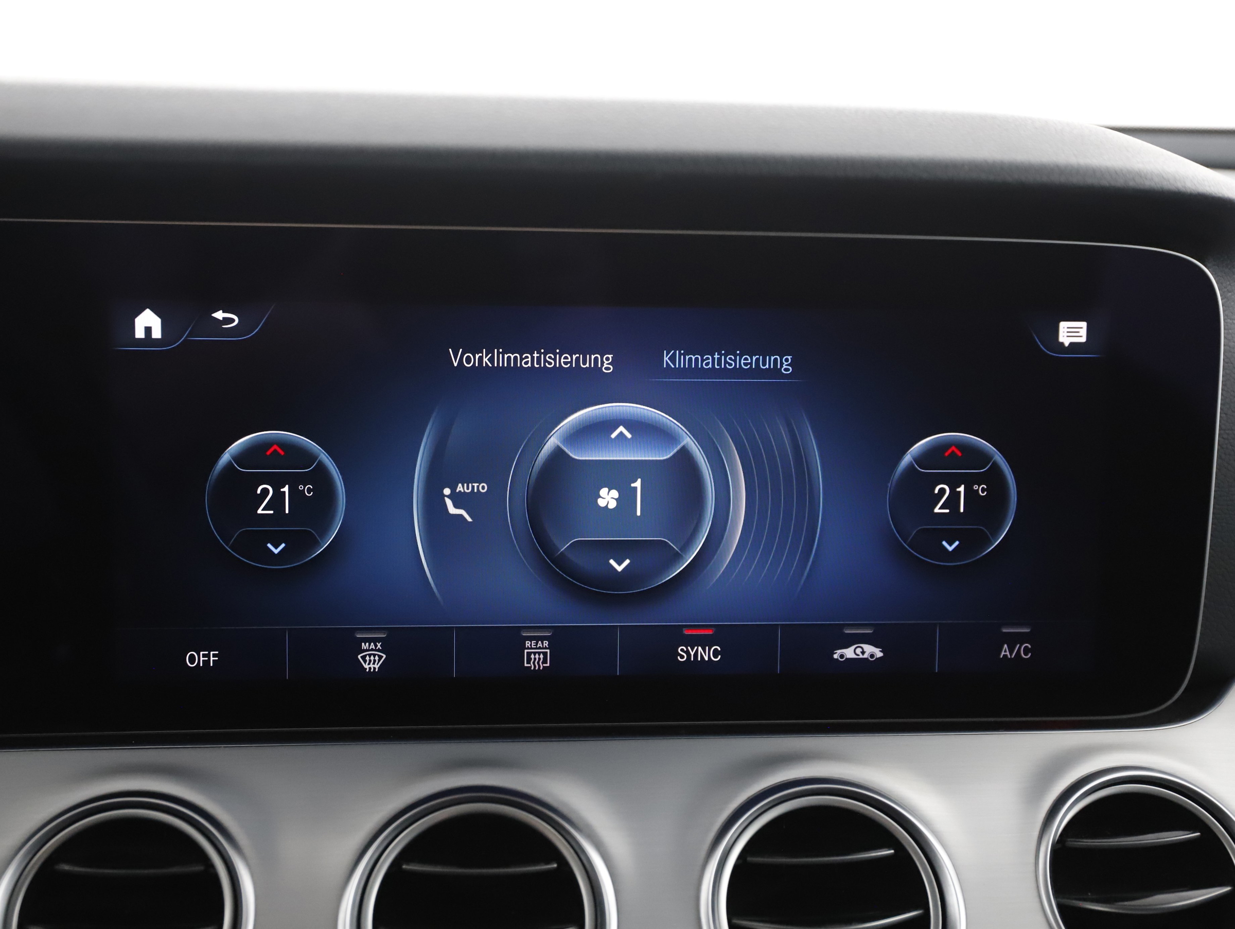 Mercedes-Benz E 300 de PHEV T 4Matic Aut. | Bild 24 von 31