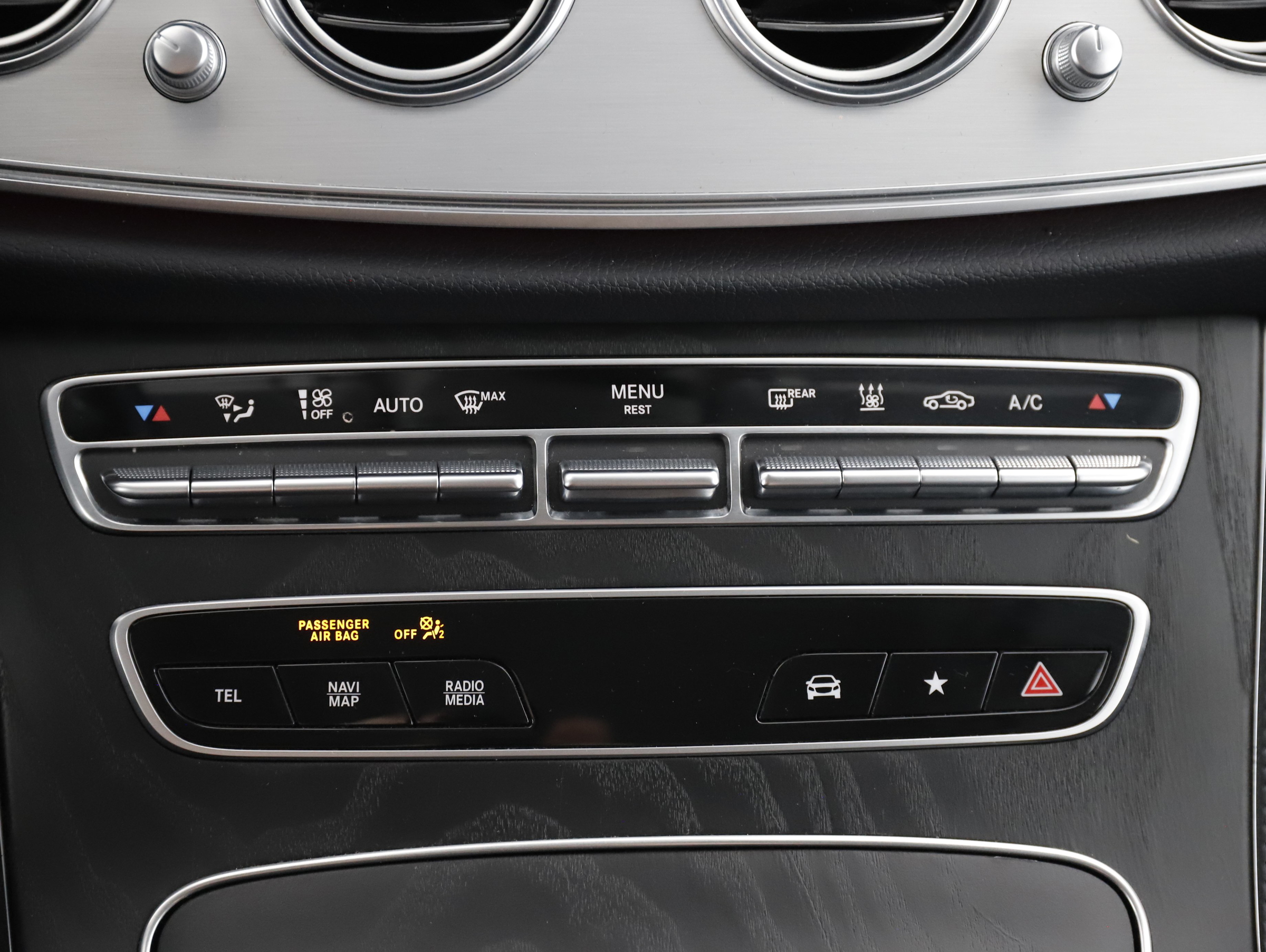 Mercedes-Benz E 300 de PHEV T 4Matic Aut. | Bild 25 von 31