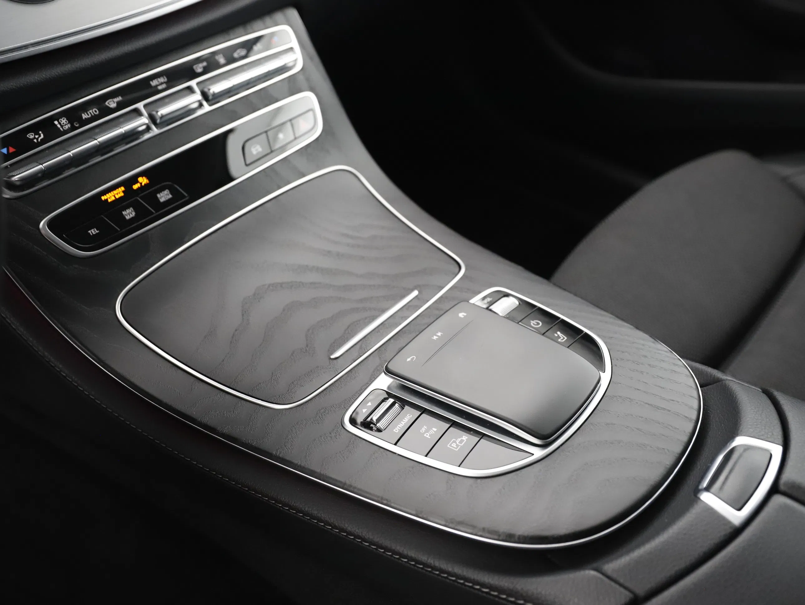 Mercedes-Benz E 300 de PHEV T 4Matic Aut. | Bild 26 von 31