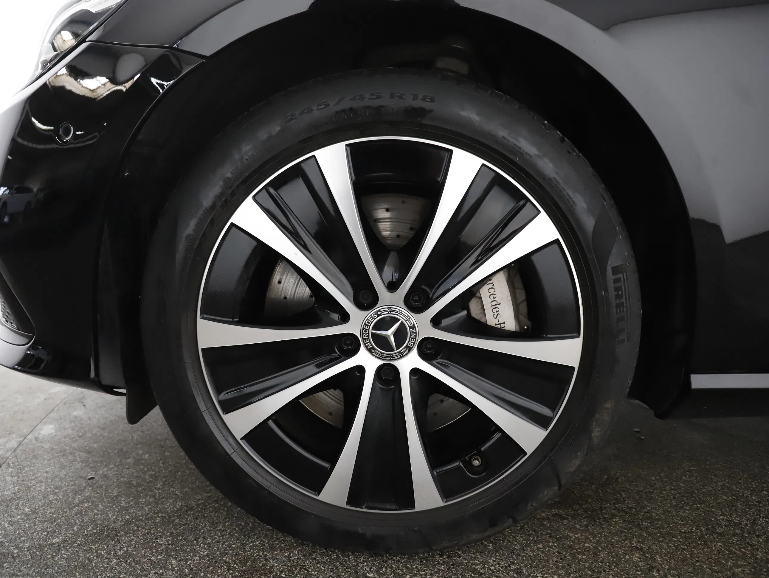 Mercedes-Benz E 300 de PHEV T 4Matic Aut. | Bild 10 von 31