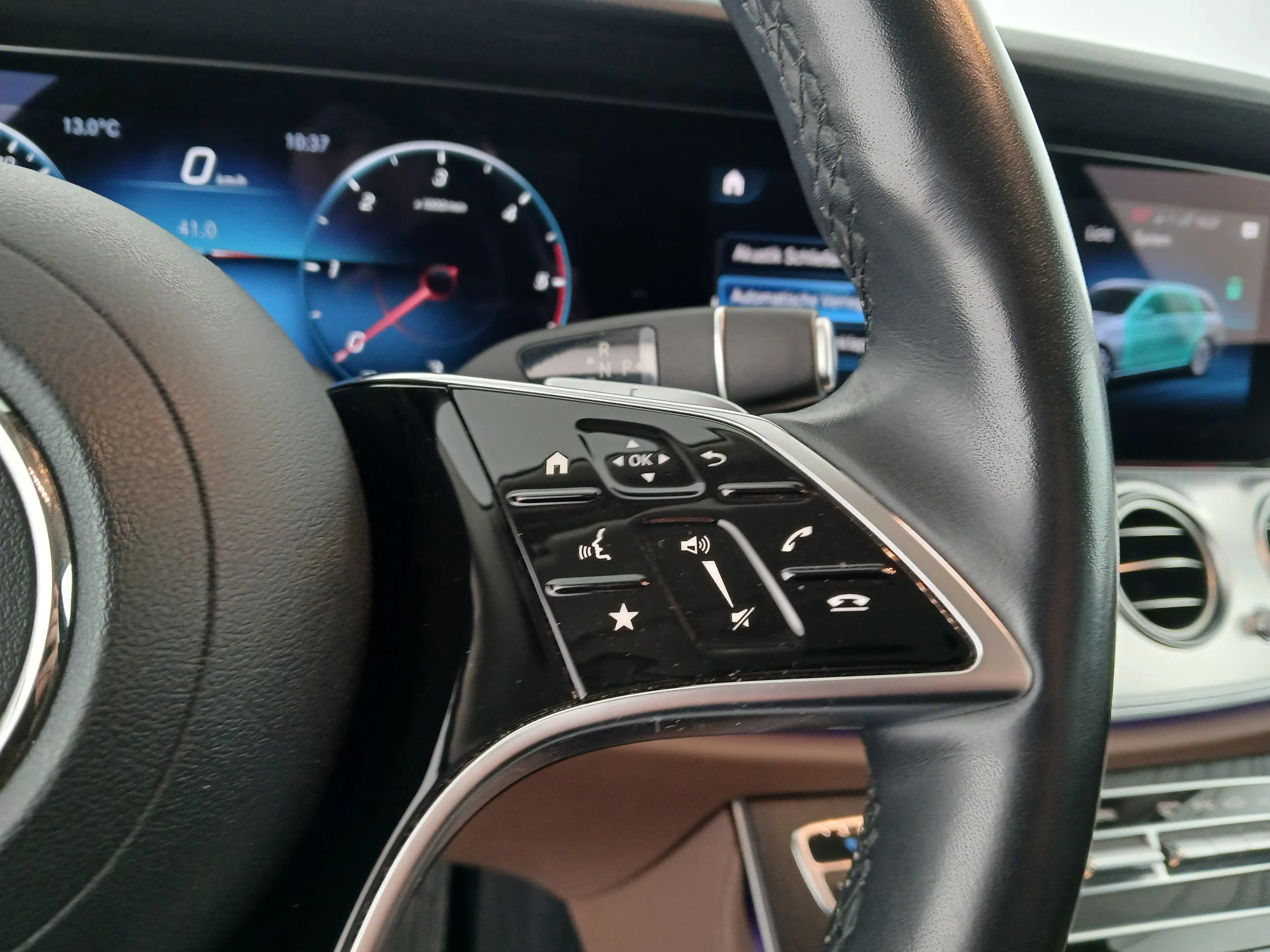 Mercedes-Benz E 200 d T Avantgarde Austria Edition | Bild 18 von 30