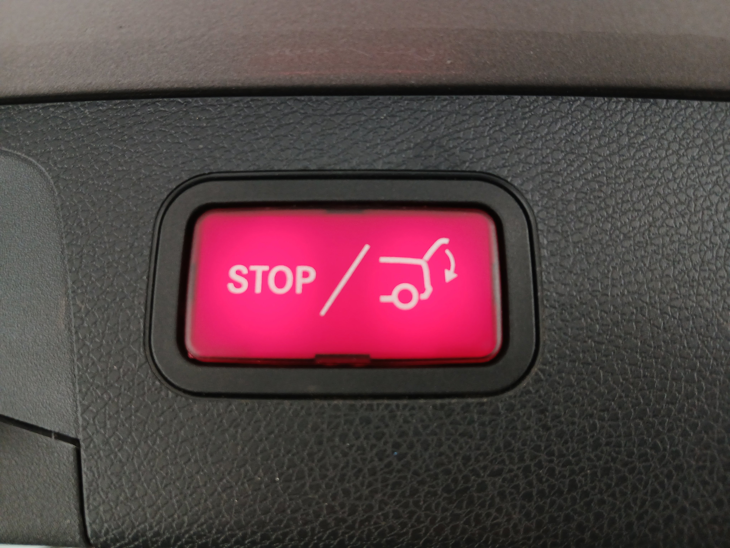 Mercedes-Benz E 200 d T Avantgarde Austria Edition | Bild 28 von 30