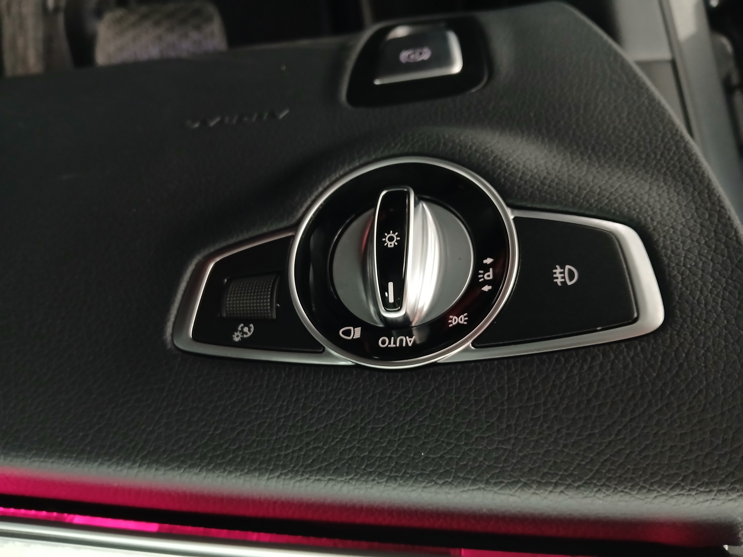 Mercedes-Benz E 200 d T Aut. | Bild 11 von 29