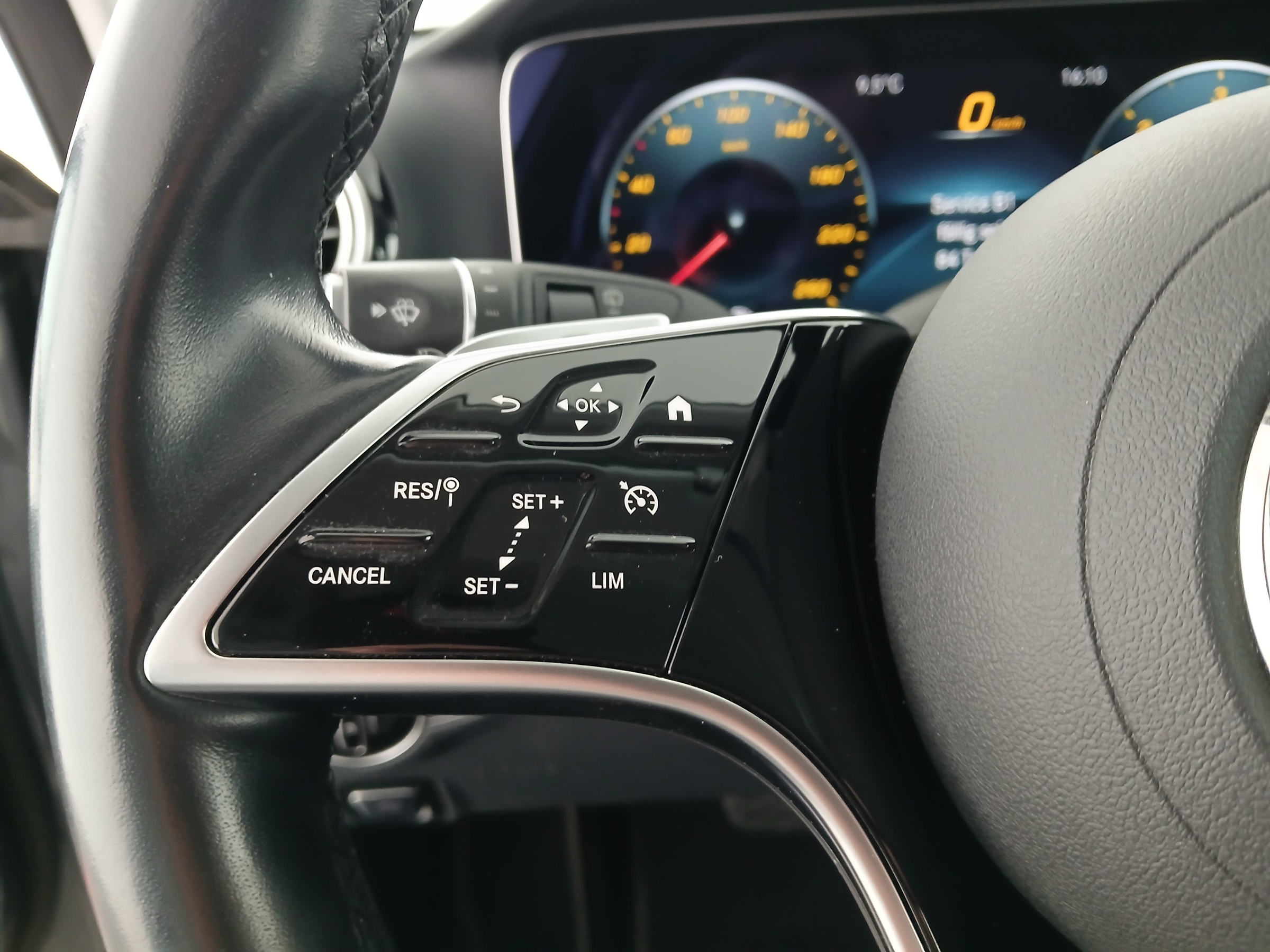 Mercedes-Benz E 200 d T Aut. | Bild 15 von 29