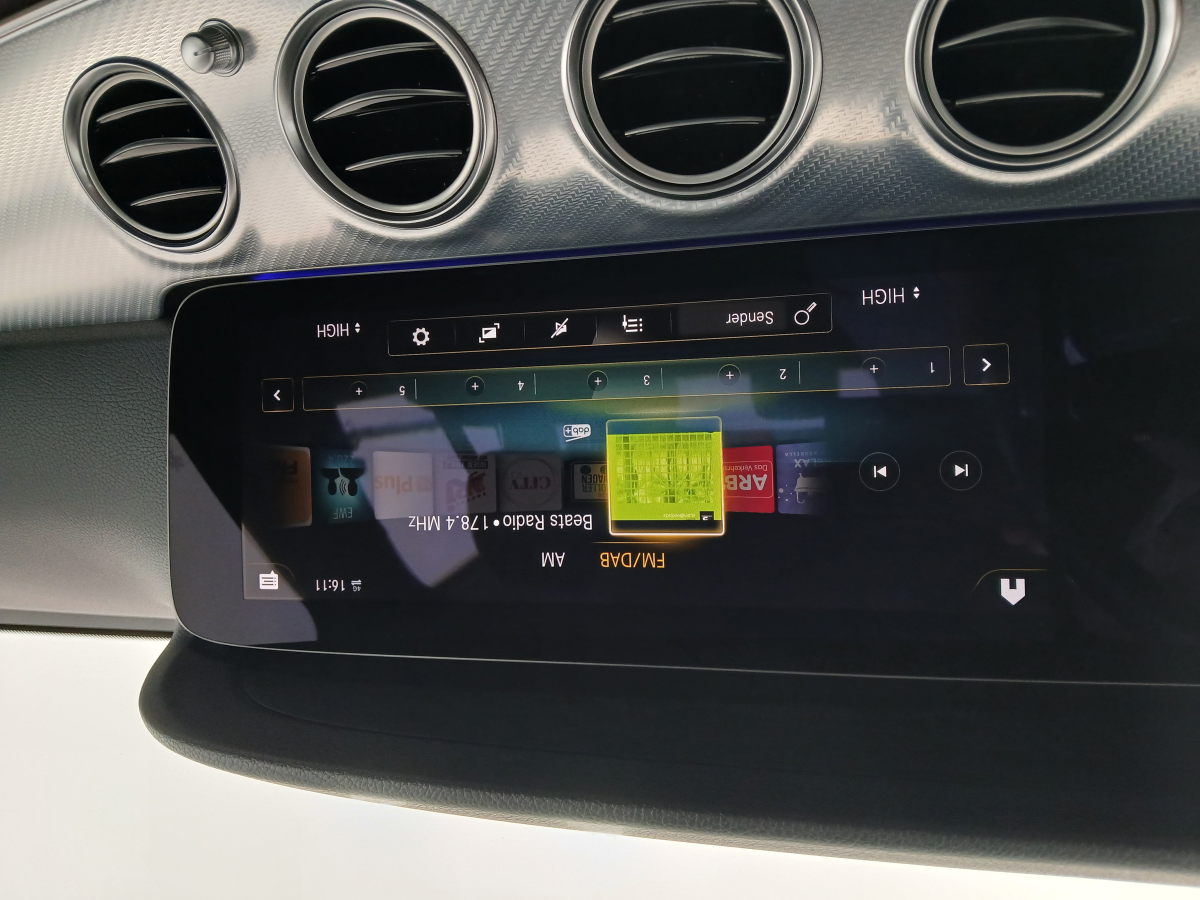 Mercedes-Benz E 200 d T Aut. | Bild 17 von 29