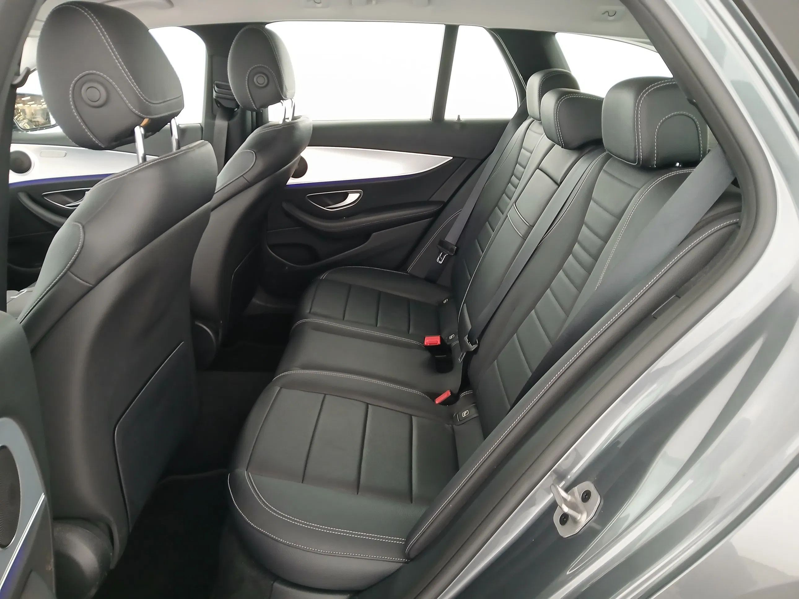 Mercedes-Benz E 200 d T Aut. | Bild 23 von 26