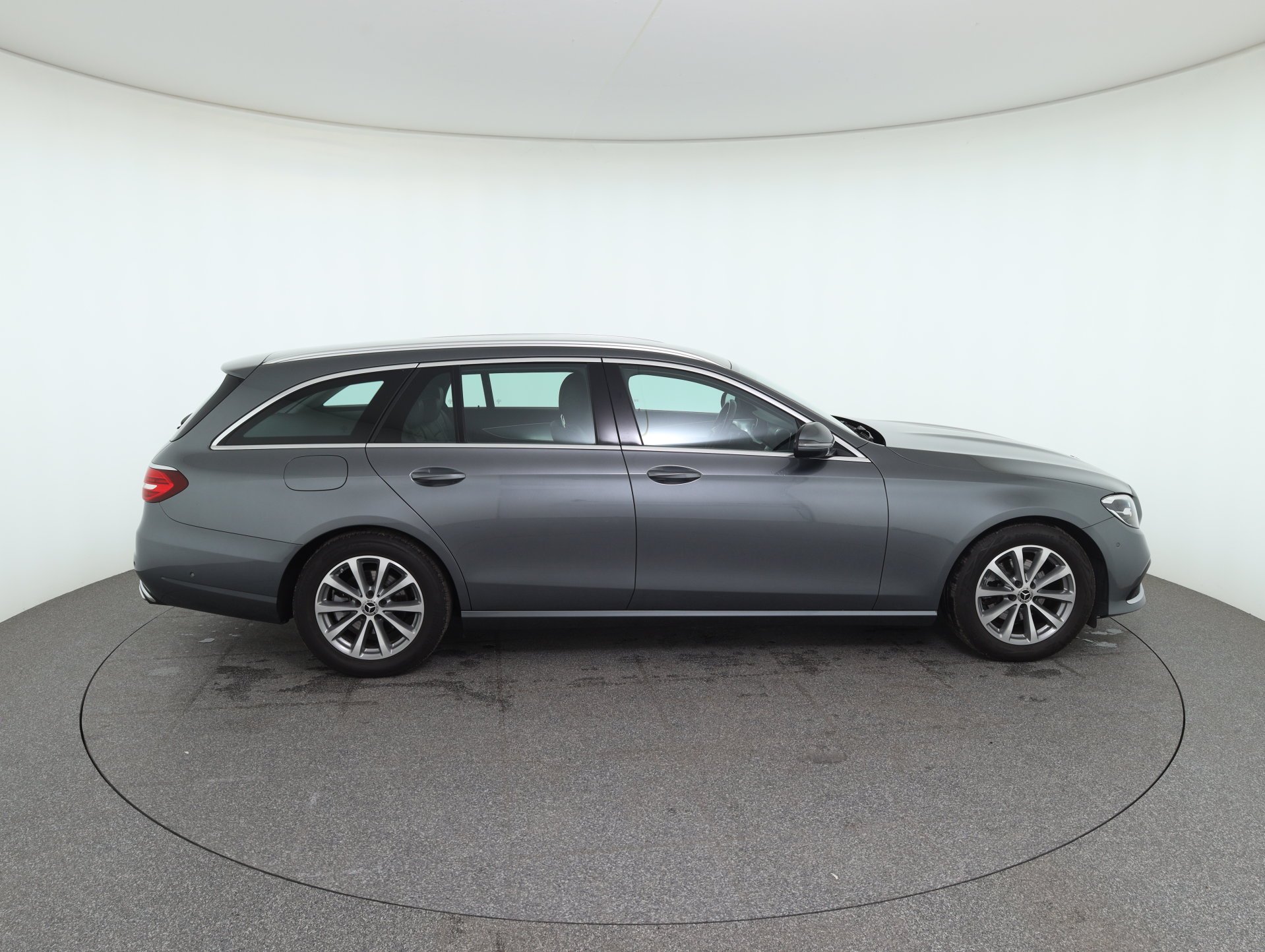 Mercedes-Benz E 200 d T Aut. | Bild 5 von 29