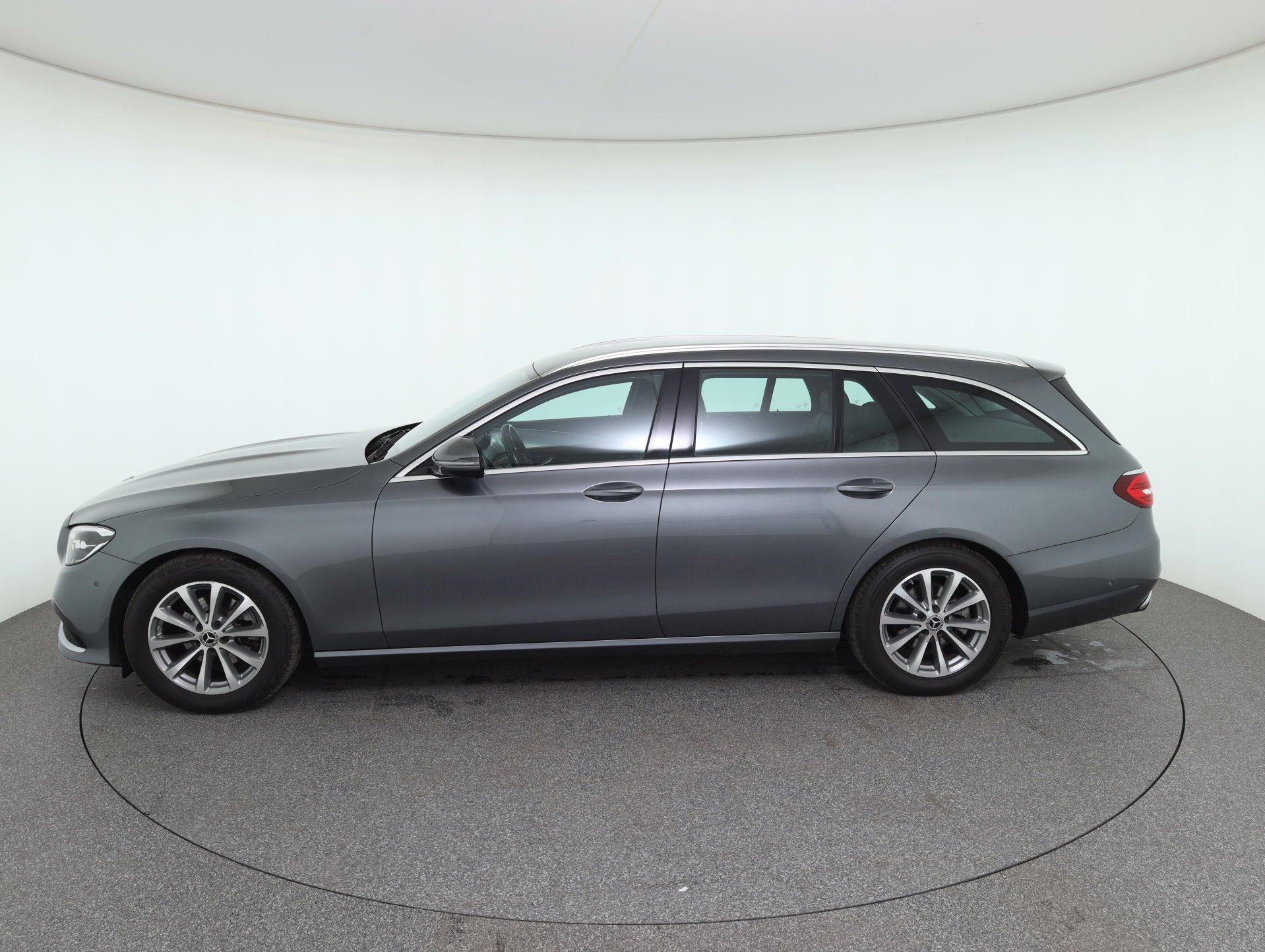 Mercedes-Benz E 200 d T Aut. | Bild 9 von 29