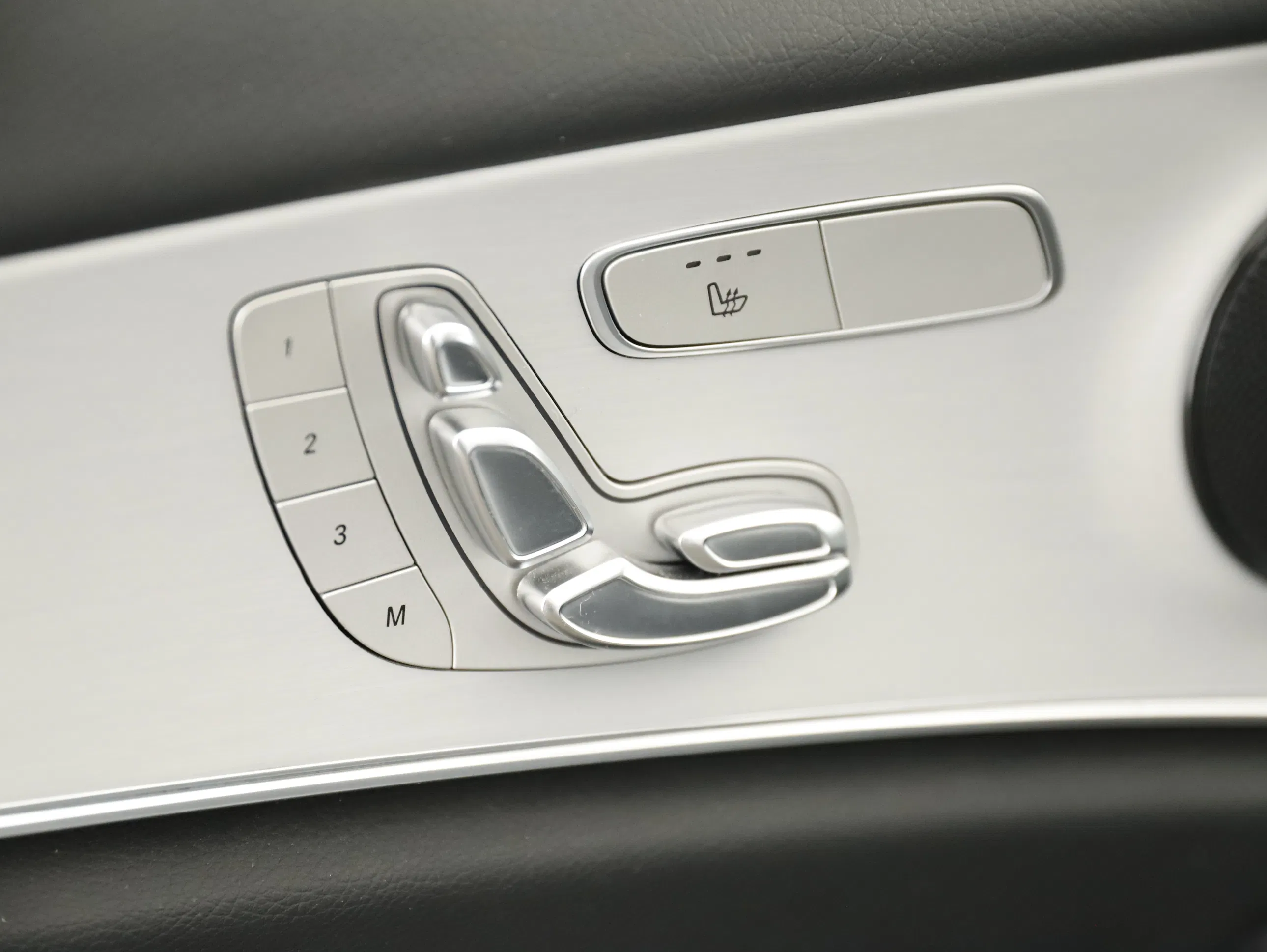 Mercedes-Benz E 300 de T Avantgarde Aut. | Bild 12 von 30