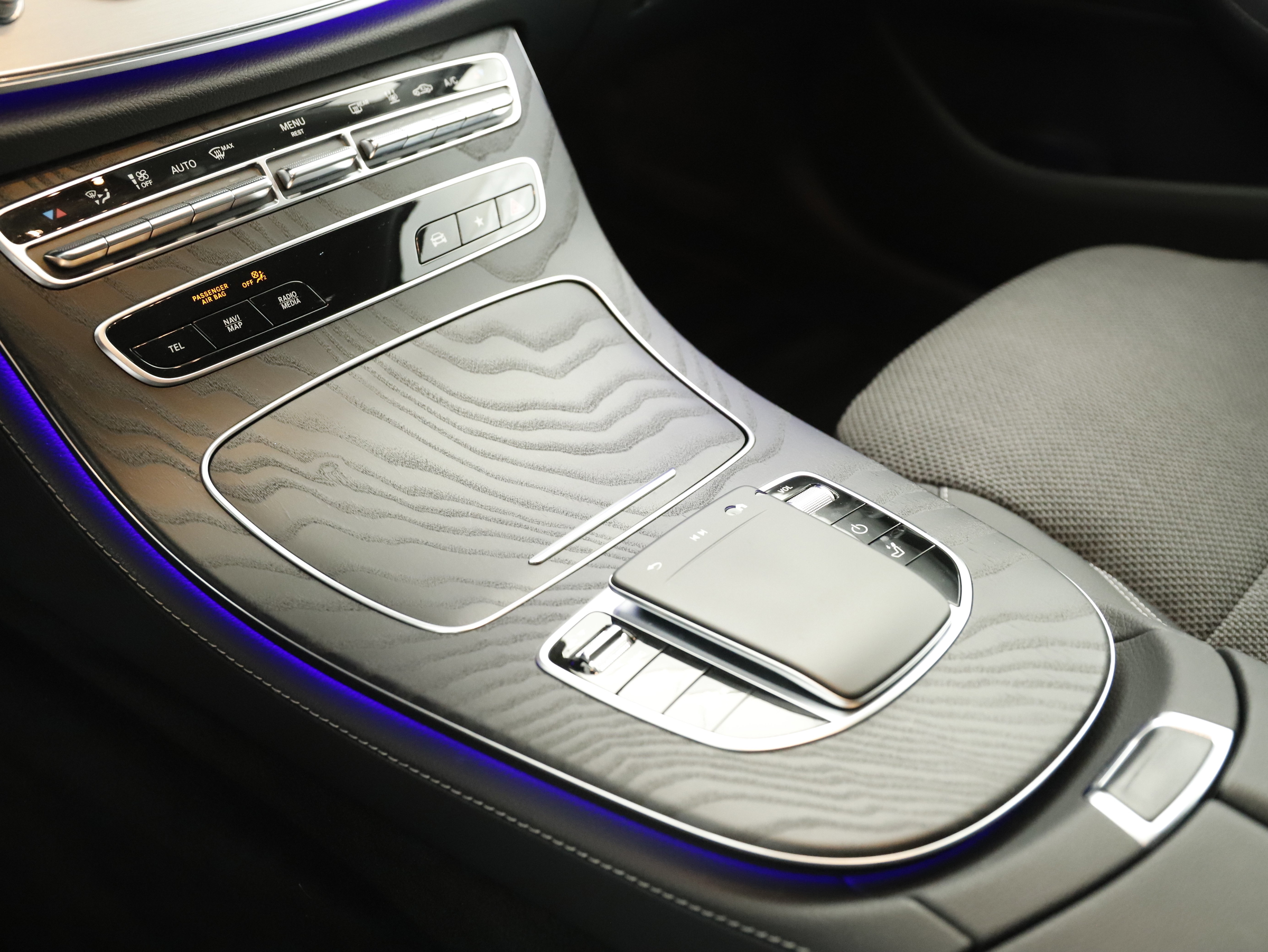 Mercedes-Benz E 300 de T Avantgarde Aut. | Bild 25 von 30