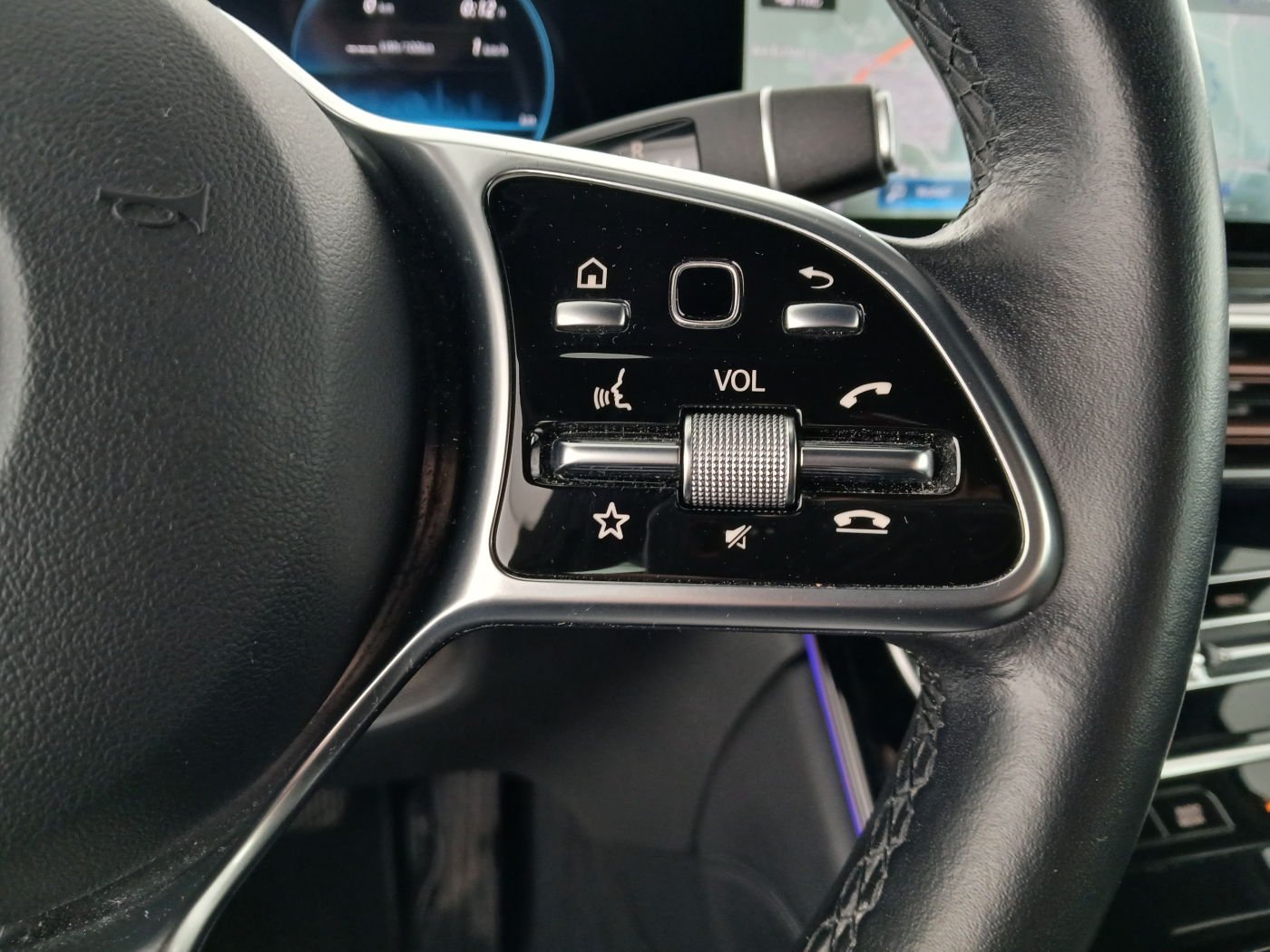 Mercedes-Benz EQC 400 4Matic | Bild 19 von 29