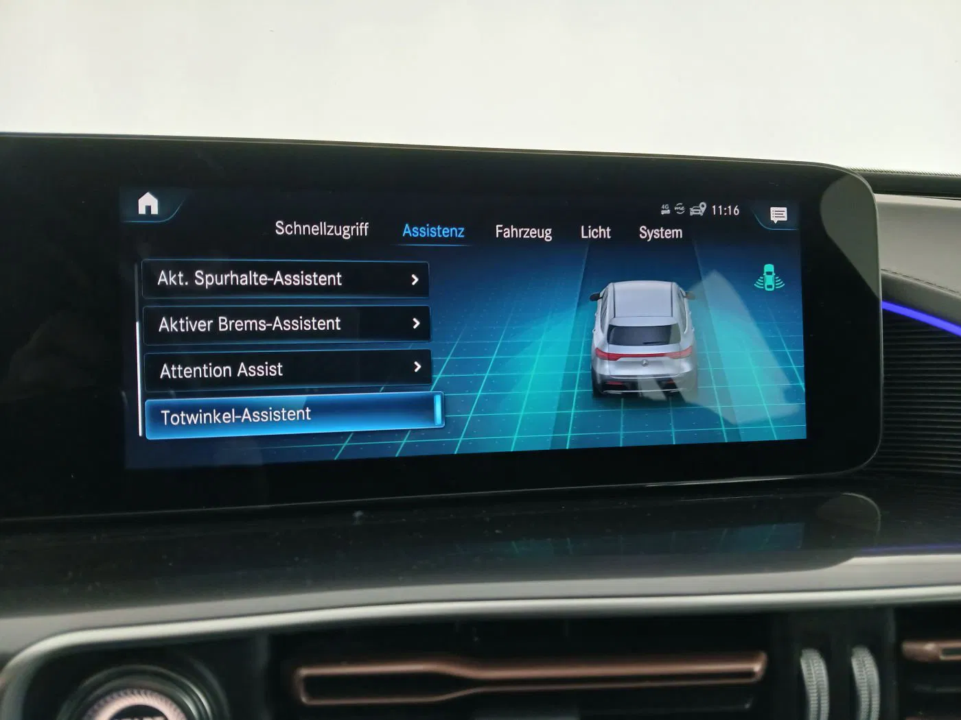 Mercedes-Benz EQC 400 4Matic | Bild 22 von 29