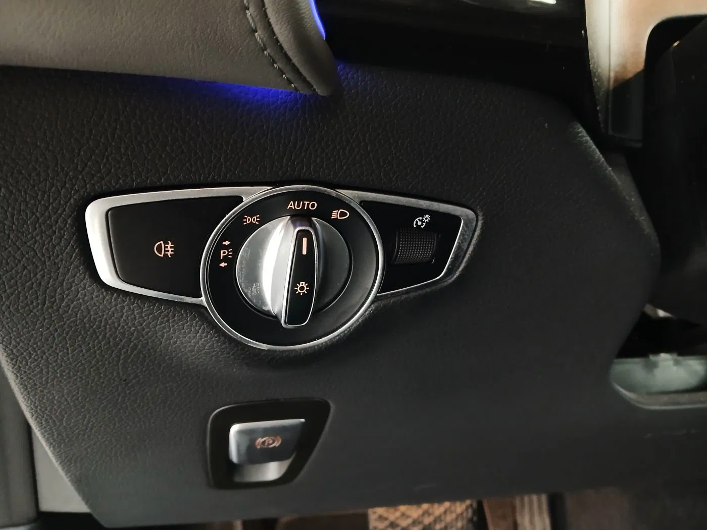 Mercedes-Benz EQC 400 4Matic | Bild 14 von 29