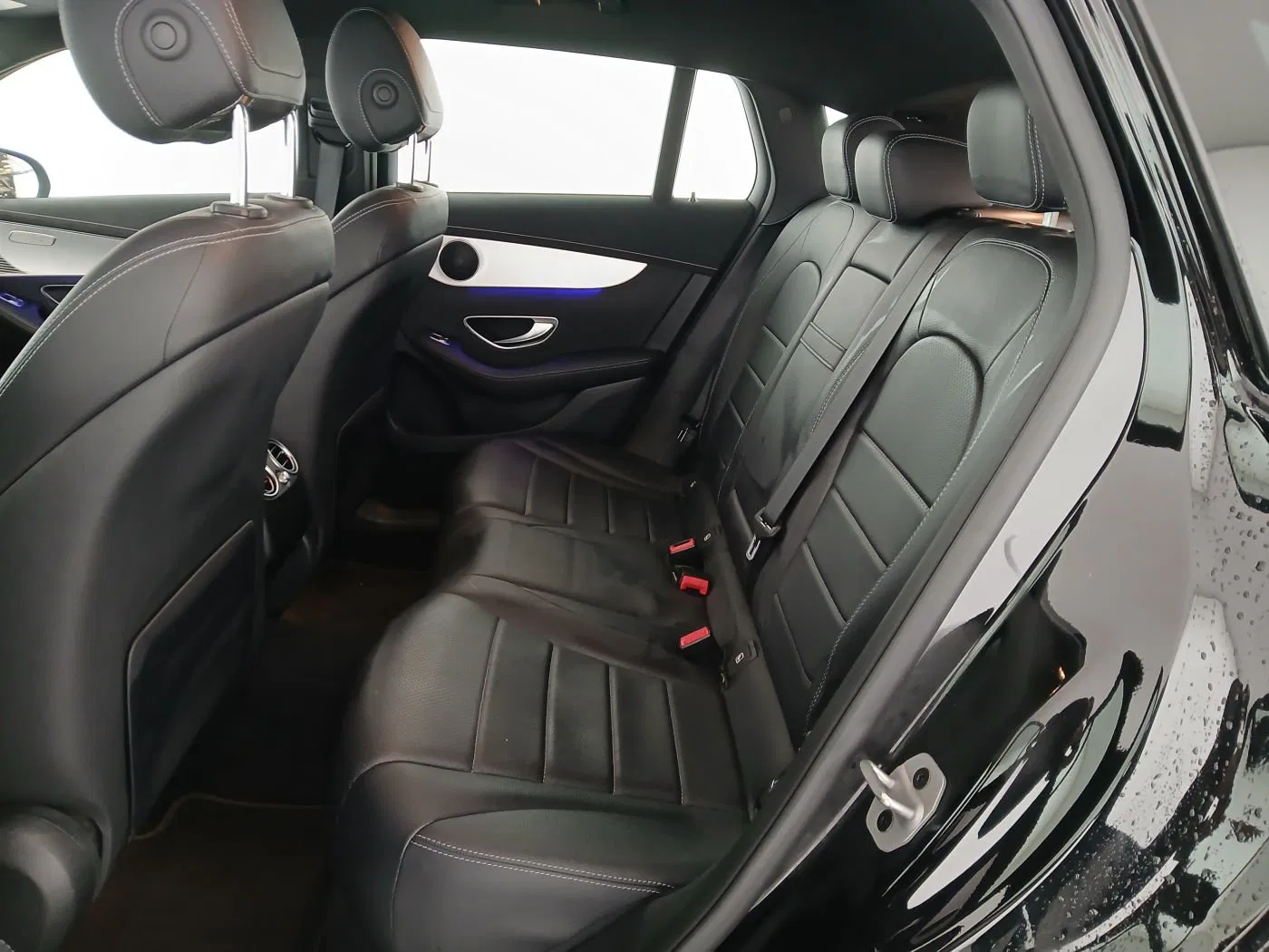 Mercedes-Benz EQC 400 4Matic | Bild 27 von 29