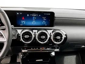 Mercedes-Benz CLA 200 d | Thumbnail 20 von 20