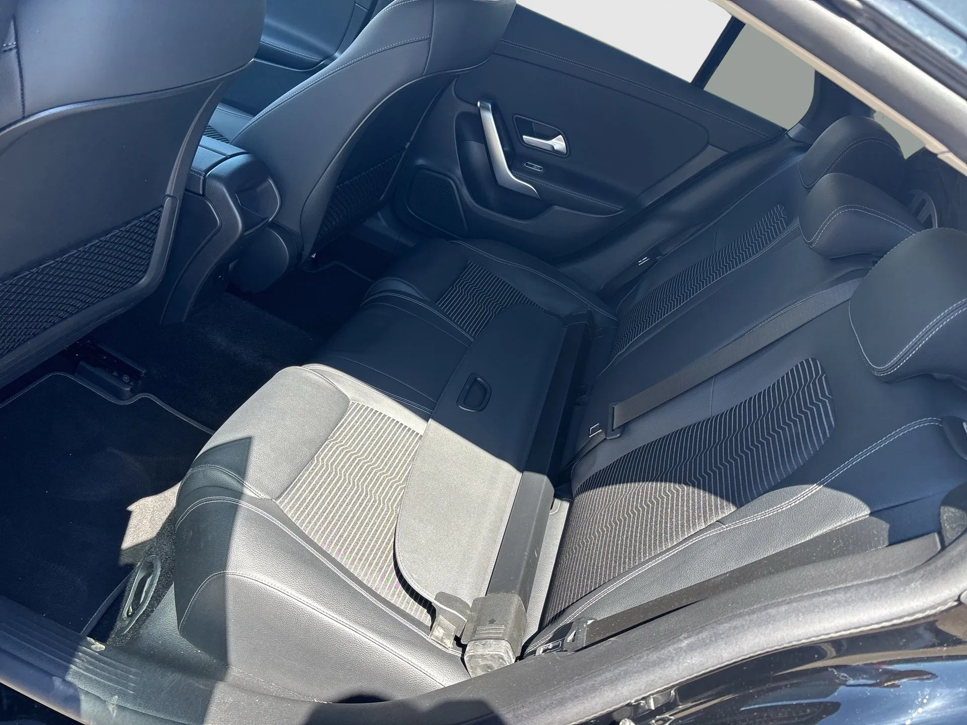 Mercedes-Benz CLA 200 d Shooting Brake Aut. | Bild 18 von 21