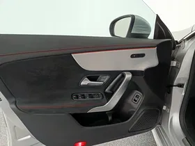 Mercedes-Benz CLA 200 Shooting Brake | Thumbnail 10 von 29