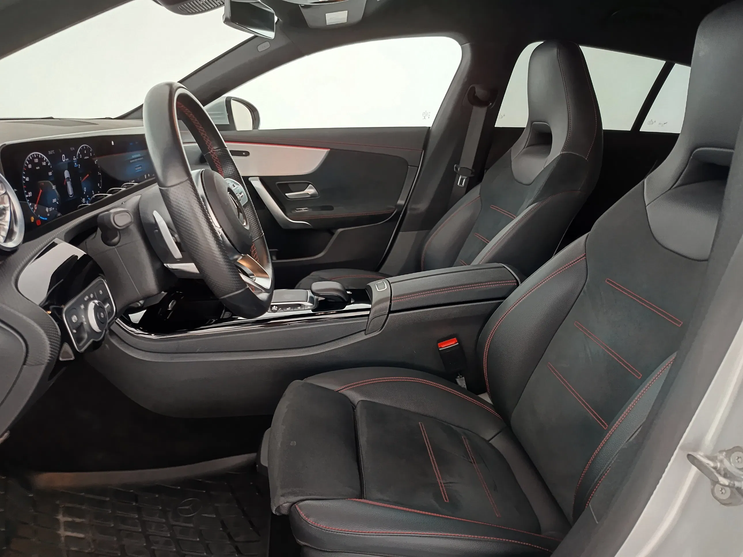 Mercedes-Benz CLA 200 Shooting Brake | Bild 13 von 29