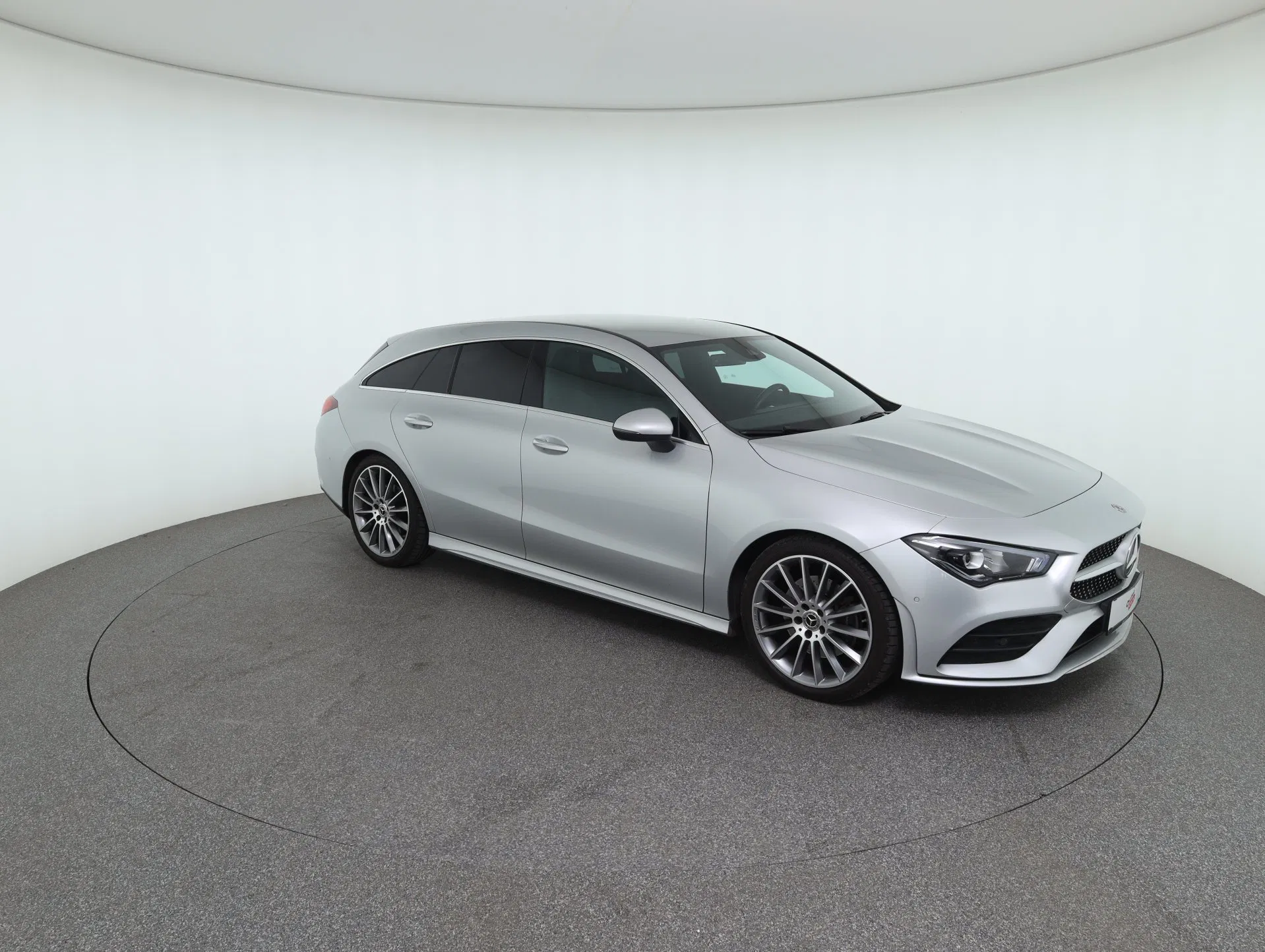 Mercedes-Benz CLA 200 Shooting Brake | Bild 3 von 29