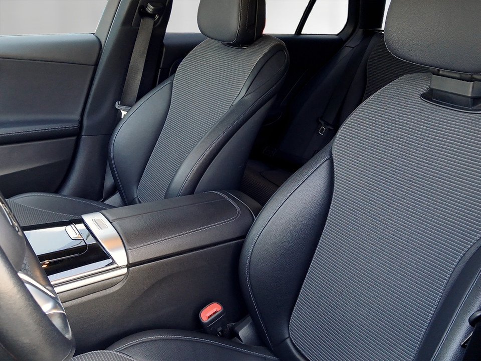 Mercedes-Benz C 200 T d Avantgarde Aut | Bild 7 von 14