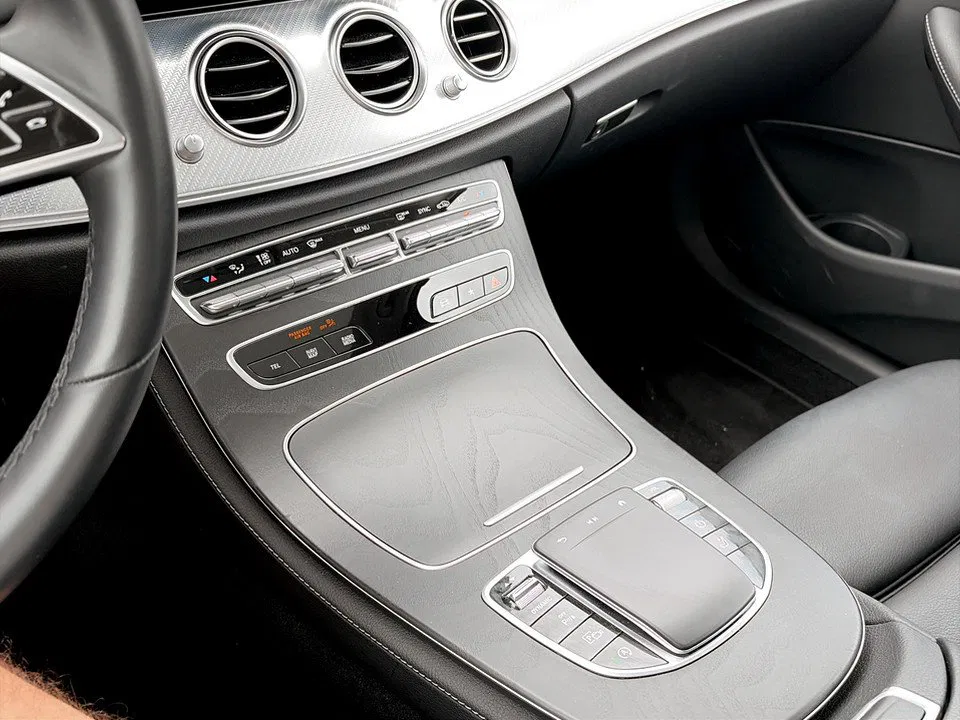 Mercedes-Benz E 200 d Avantgarde | Bild 23 von 24