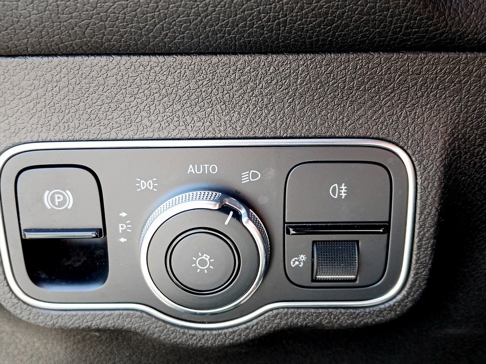 Mercedes-Benz GLB 180 d | Bild 16 von 23