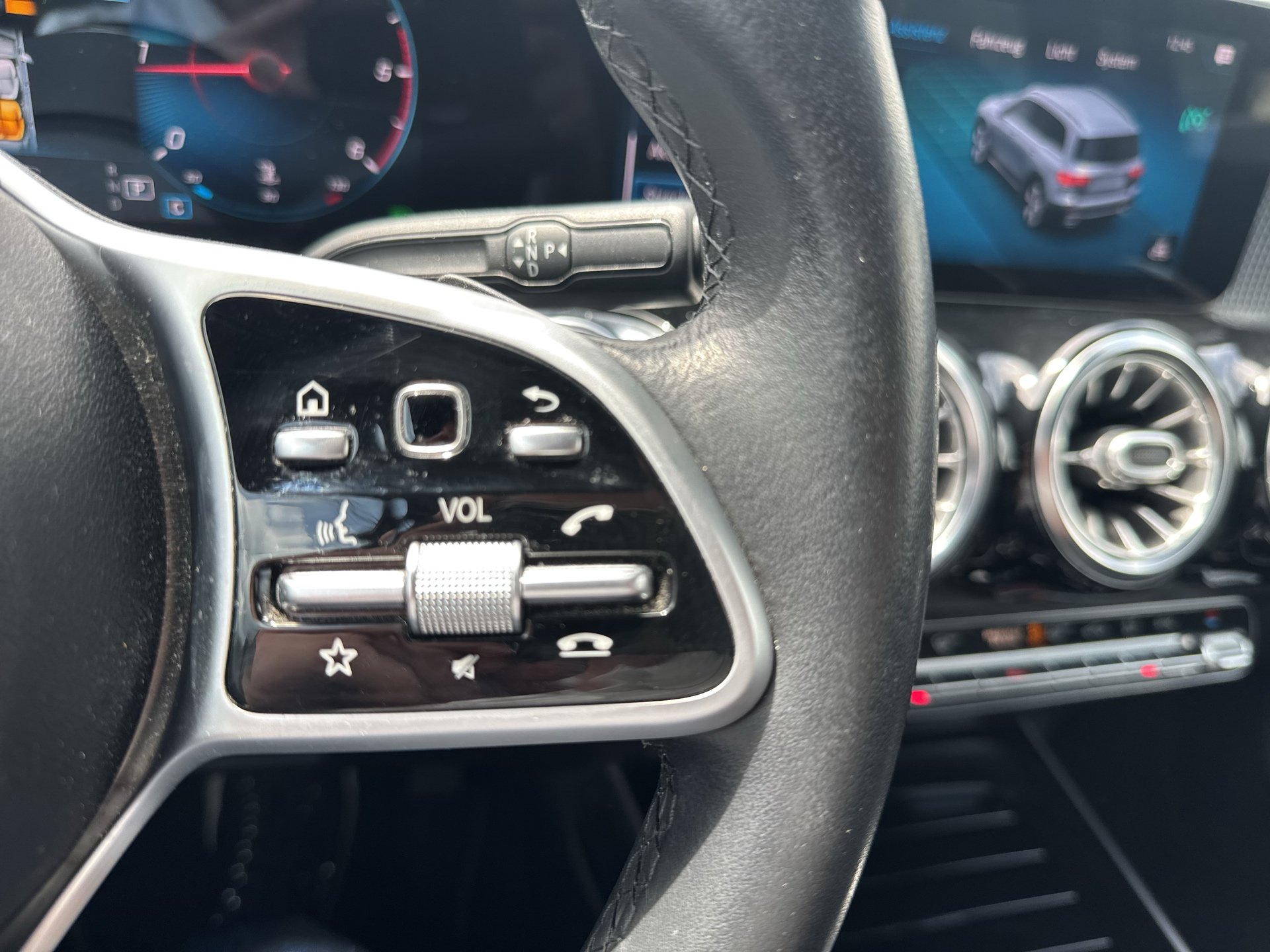 Mercedes-Benz GLB 180 d Aut. | Bild 14 von 27