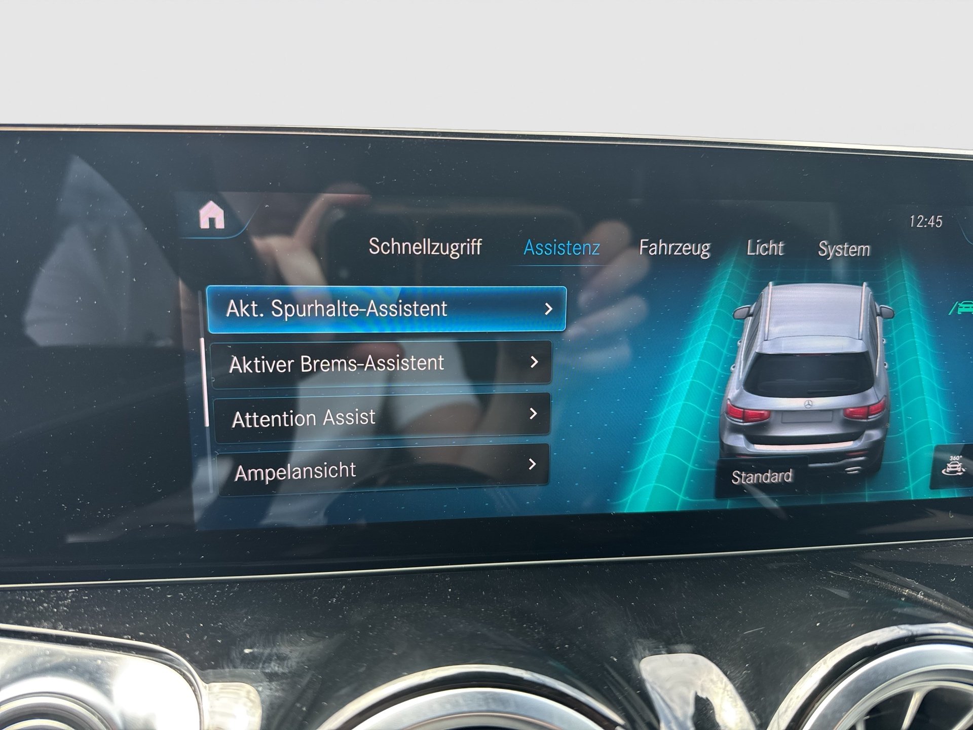 Mercedes-Benz GLB 180 d Aut. | Bild 16 von 27