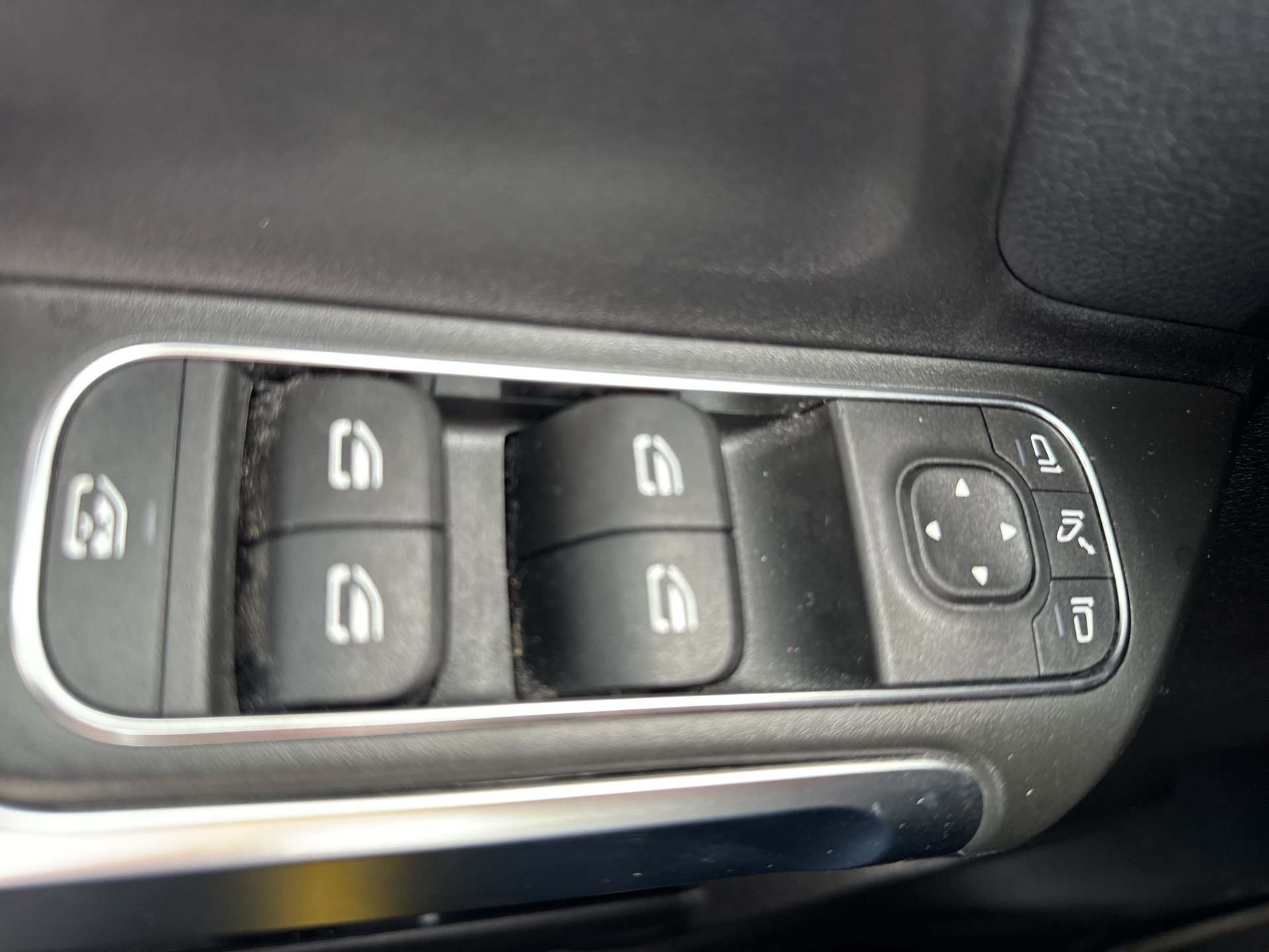 Mercedes-Benz GLB 180 d Aut. | Bild 8 von 27