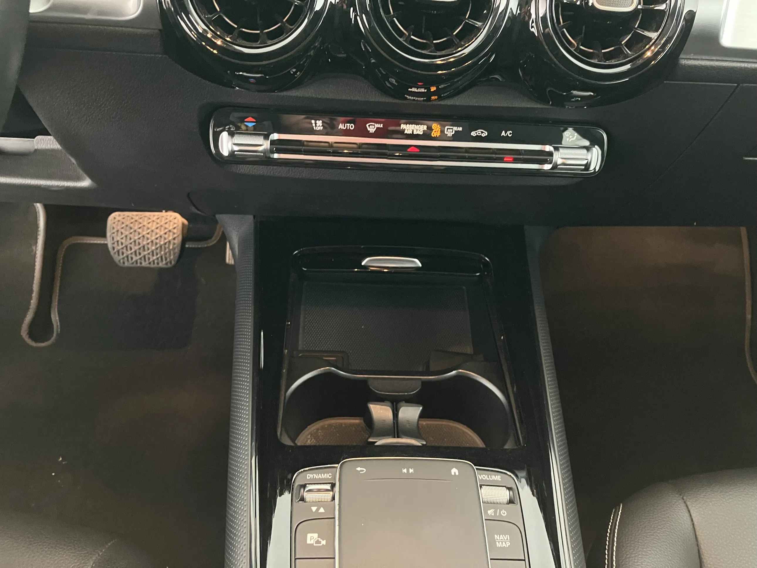 Mercedes-Benz GLB 200 d Aut. | Bild 12 von 31