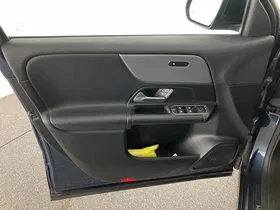 Mercedes-Benz GLB 200 d Aut. | Thumbnail 4 von 31