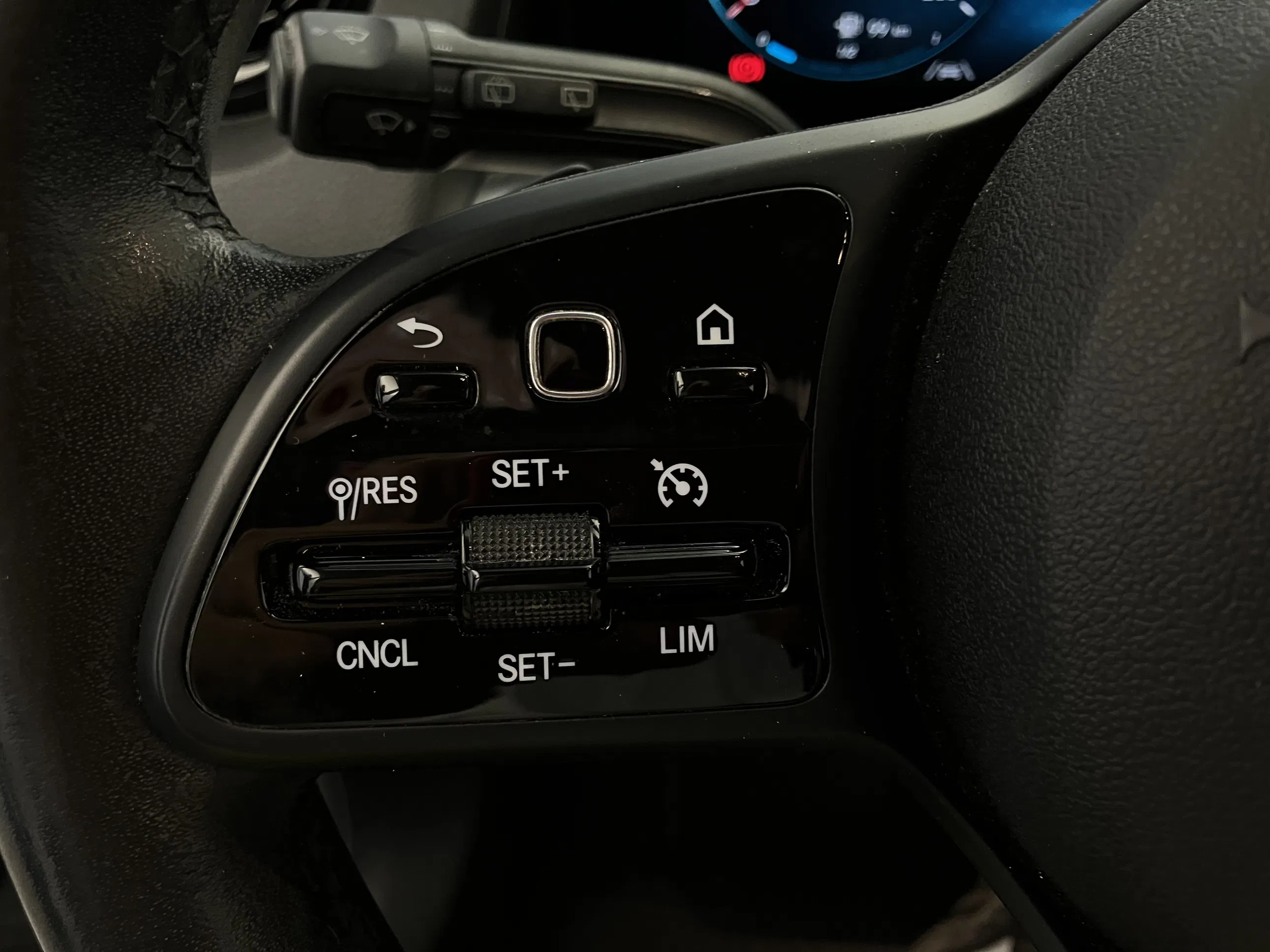 Mercedes-Benz GLB 200 d | Bild 16 von 31