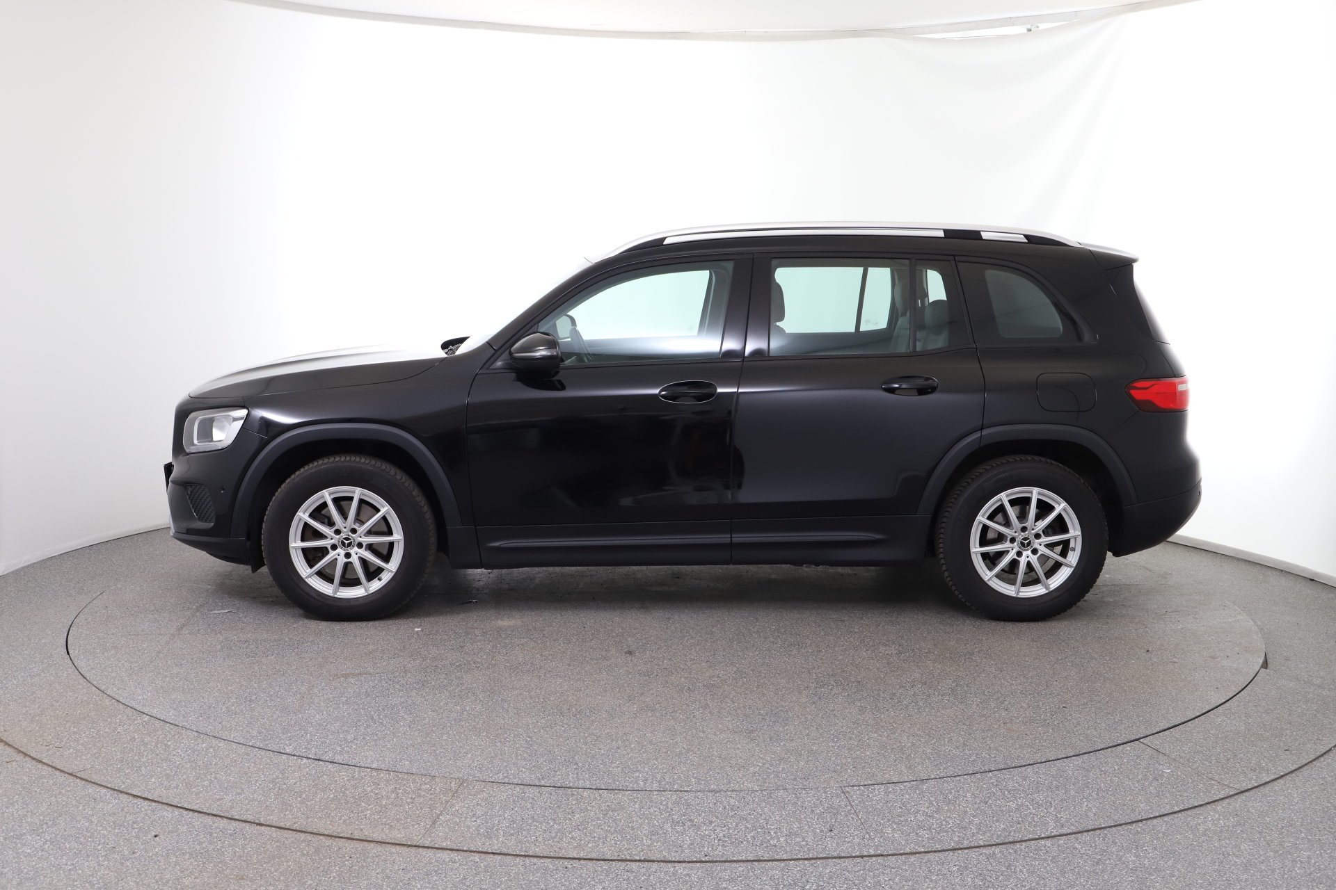 Mercedes-Benz GLB 200 d | Bild 3 von 31