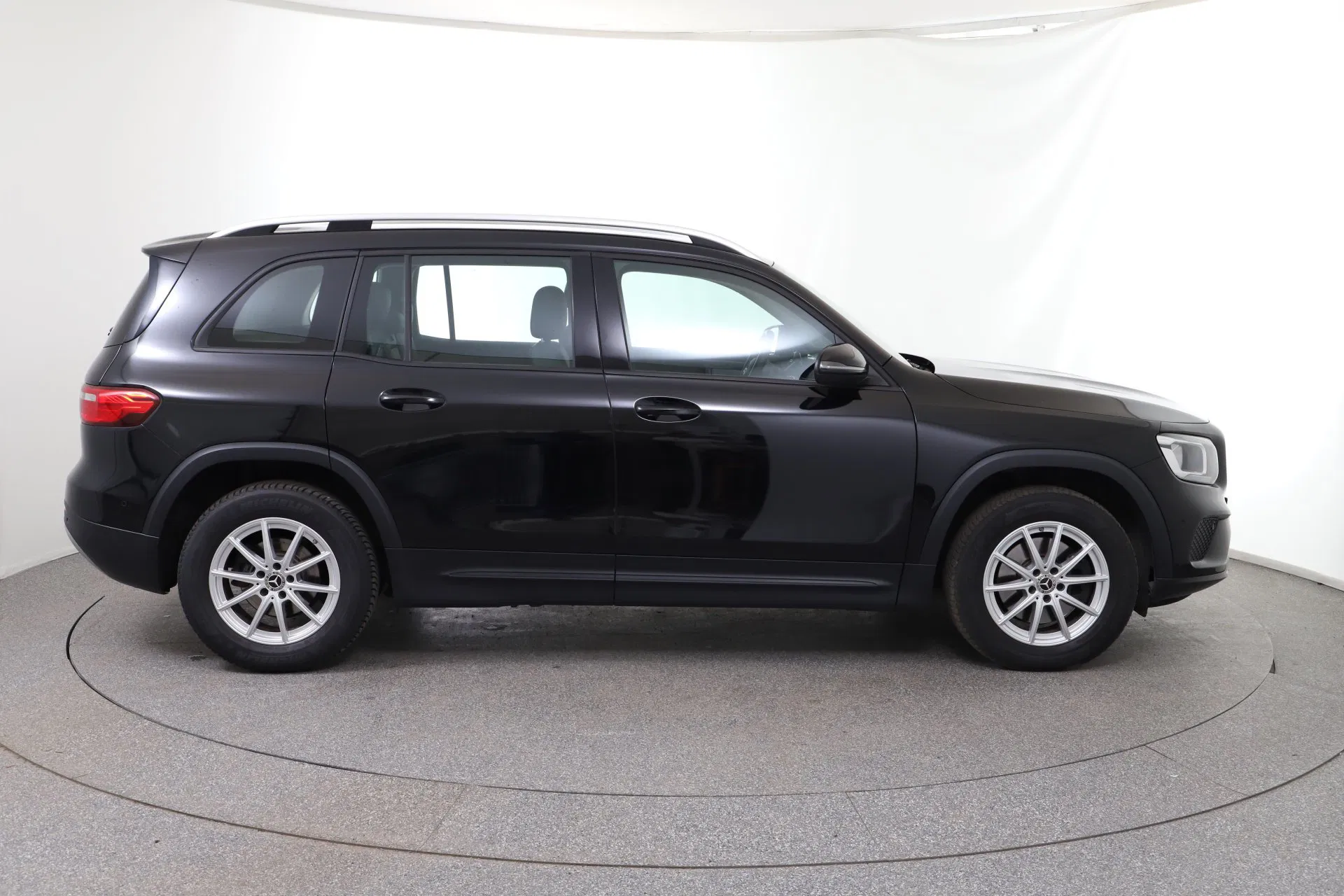 Mercedes-Benz GLB 200 d | Bild 7 von 31