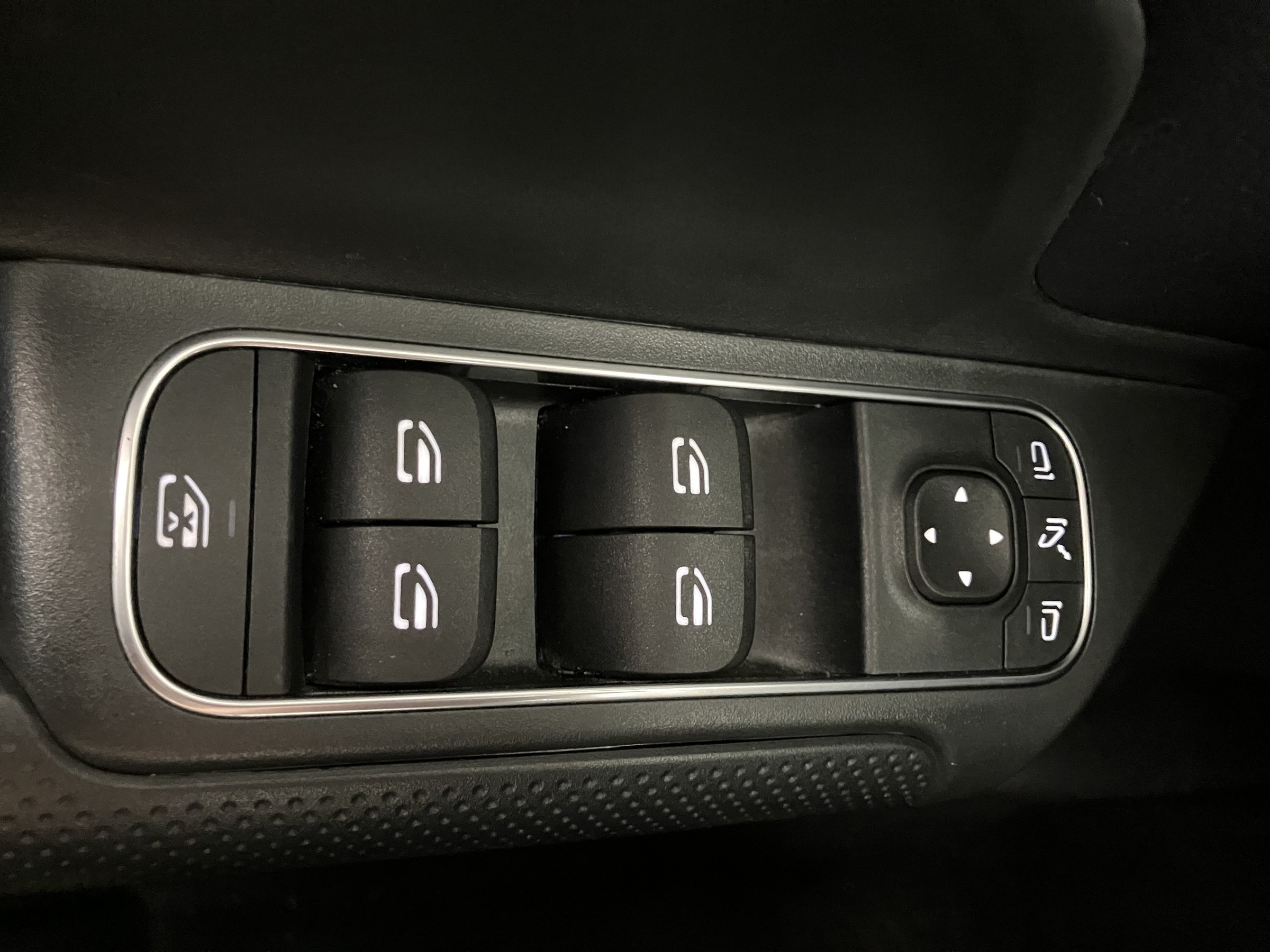 Mercedes-Benz GLB 200 d | Bild 10 von 31