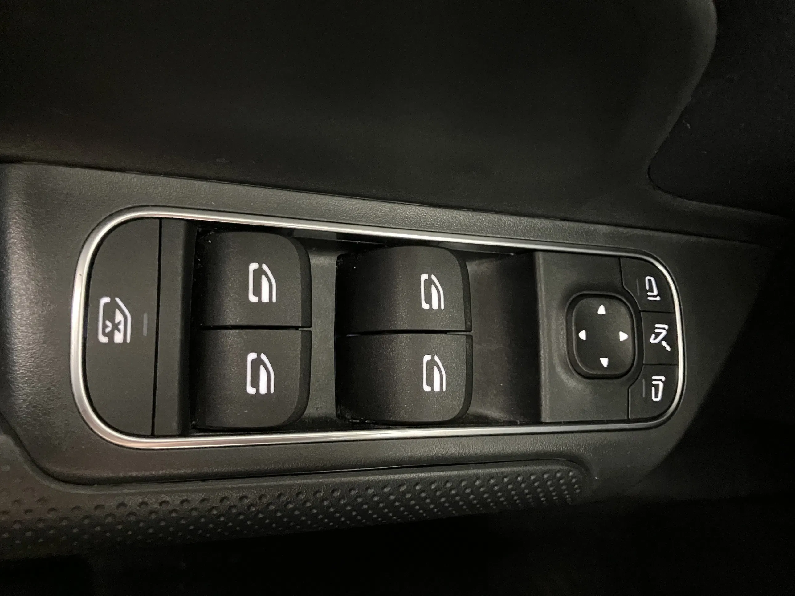 Mercedes-Benz GLB 200 d | Bild 10 von 31