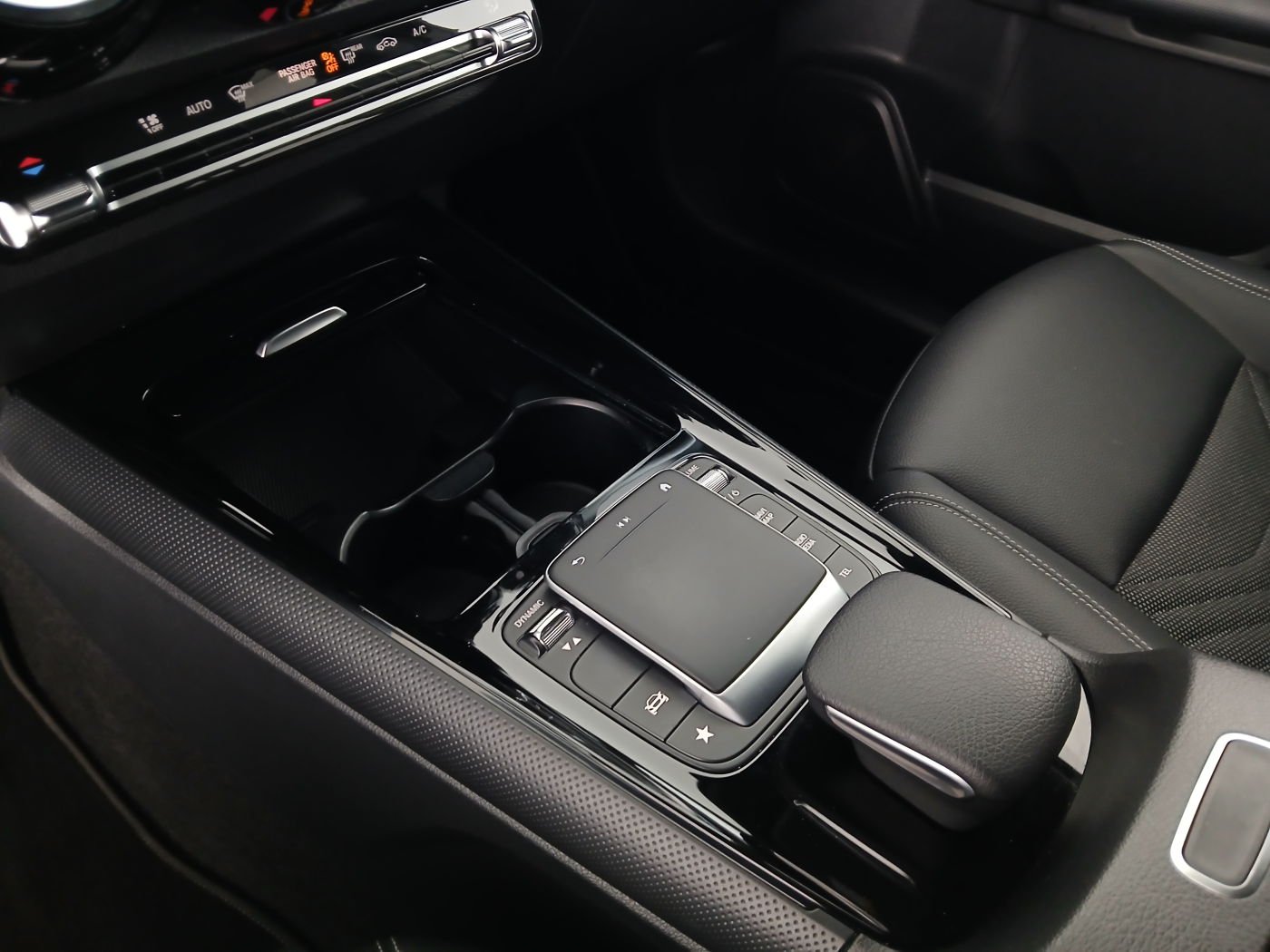 Mercedes-Benz GLB 200 d Aut. | Bild 16 von 24