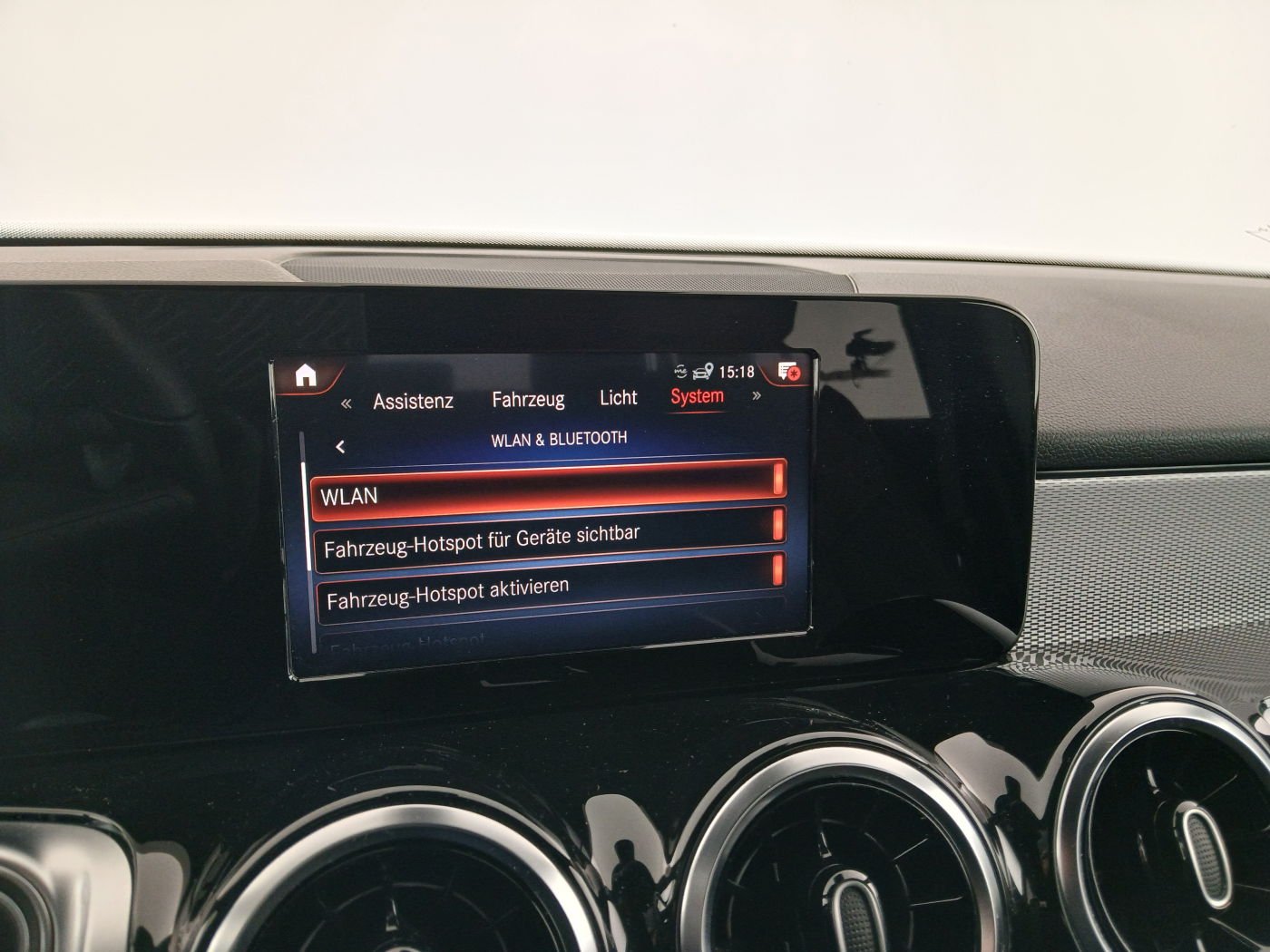 Mercedes-Benz GLB 200 d Aut. | Bild 24 von 24