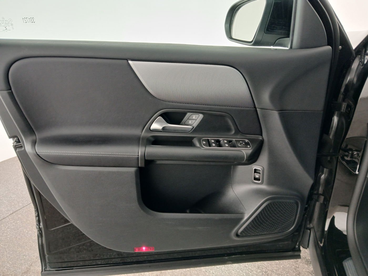 Mercedes-Benz GLB 200 d Aut. | Bild 6 von 24