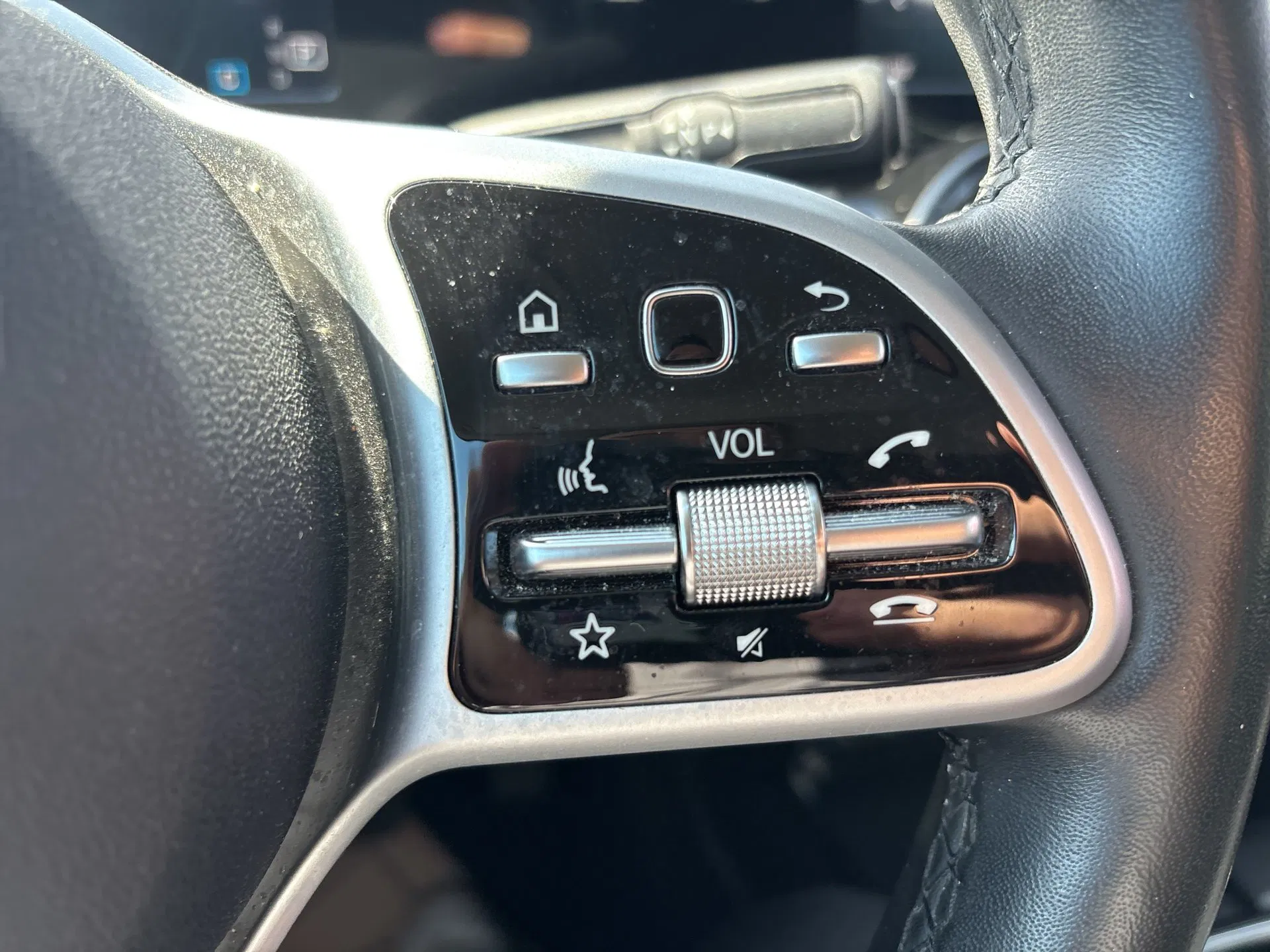 Mercedes-Benz GLB 220d 4MAT. Aut. | Bild 15 von 25