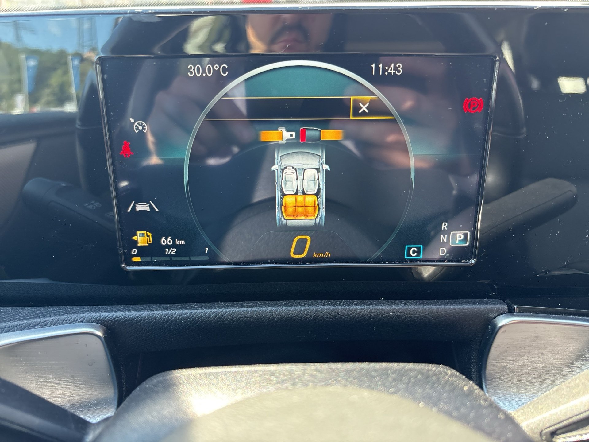 Mercedes-Benz GLB 220d 4MAT. Aut. | Bild 16 von 25