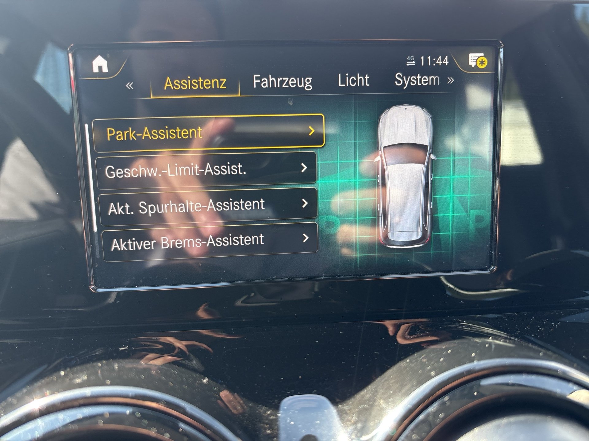 Mercedes-Benz GLB 220d 4MAT. Aut. | Bild 18 von 25