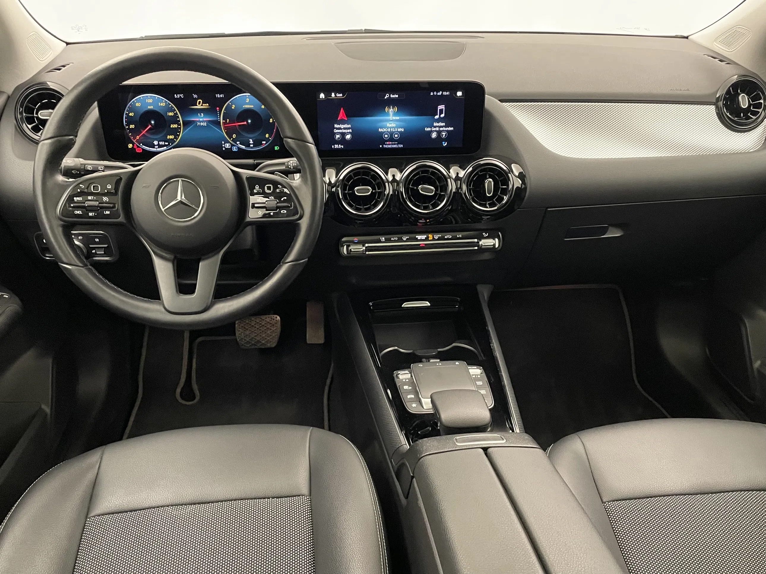 Mercedes-Benz GLA 180 d Aut. | Bild 11 von 31