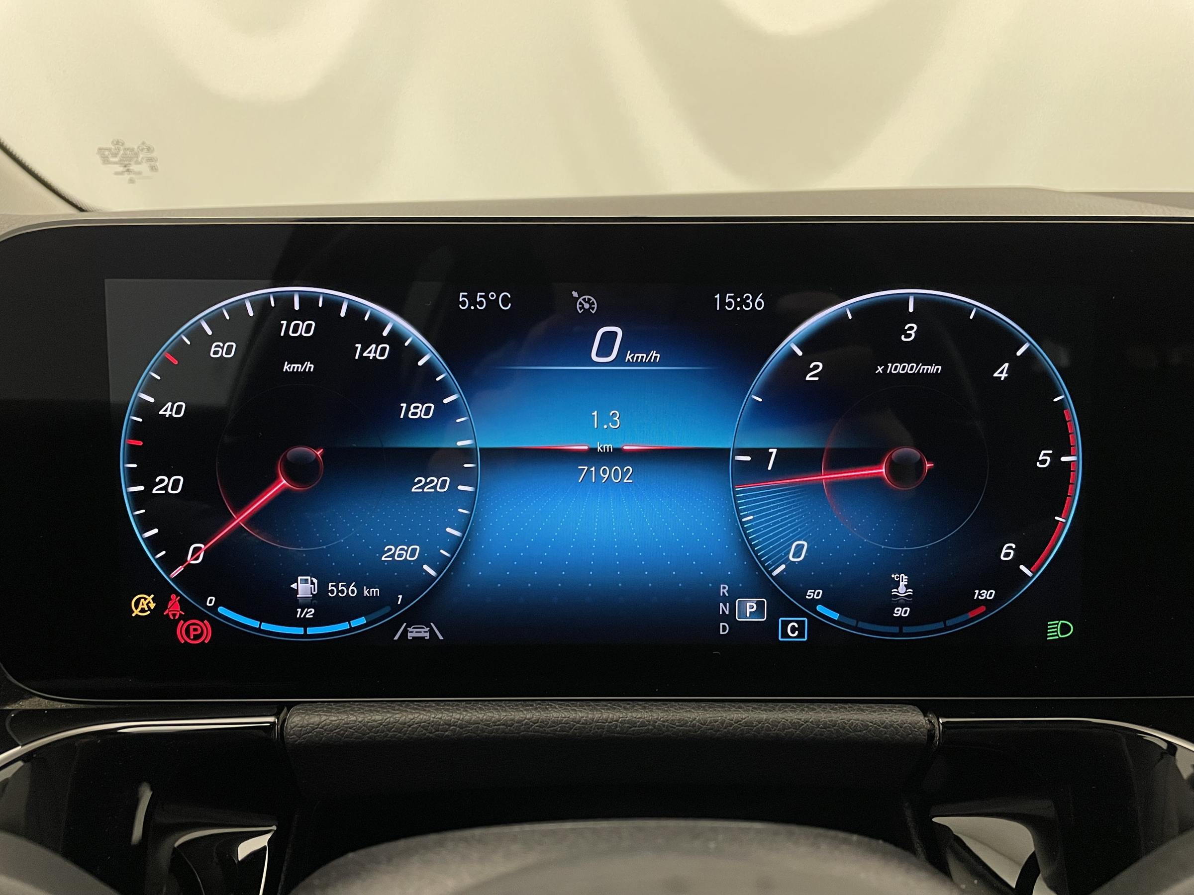 Mercedes-Benz GLA 180 d Aut. | Bild 13 von 31