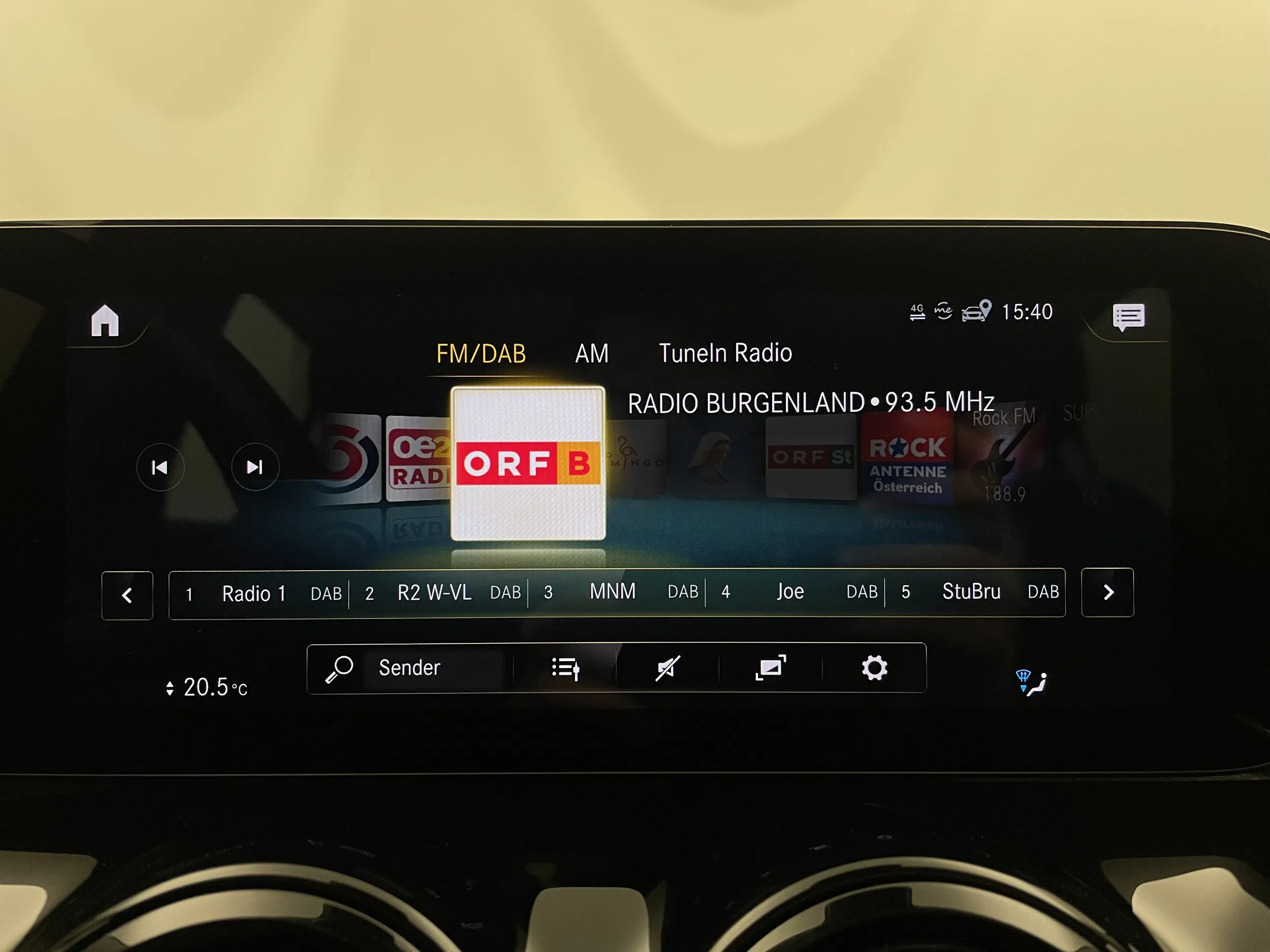 Mercedes-Benz GLA 180 d Aut. | Bild 16 von 31